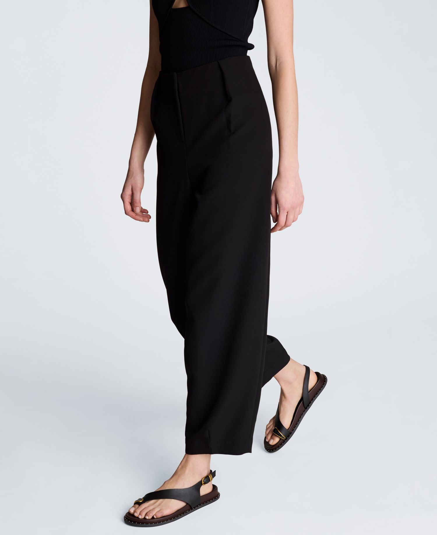 Women's Fly Front Hollywood Waist Pleated Barrel Leg Pants