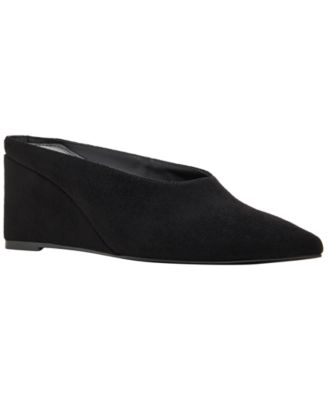 Women's Carousel Slip-On Pointed Toe Wedge Pumps