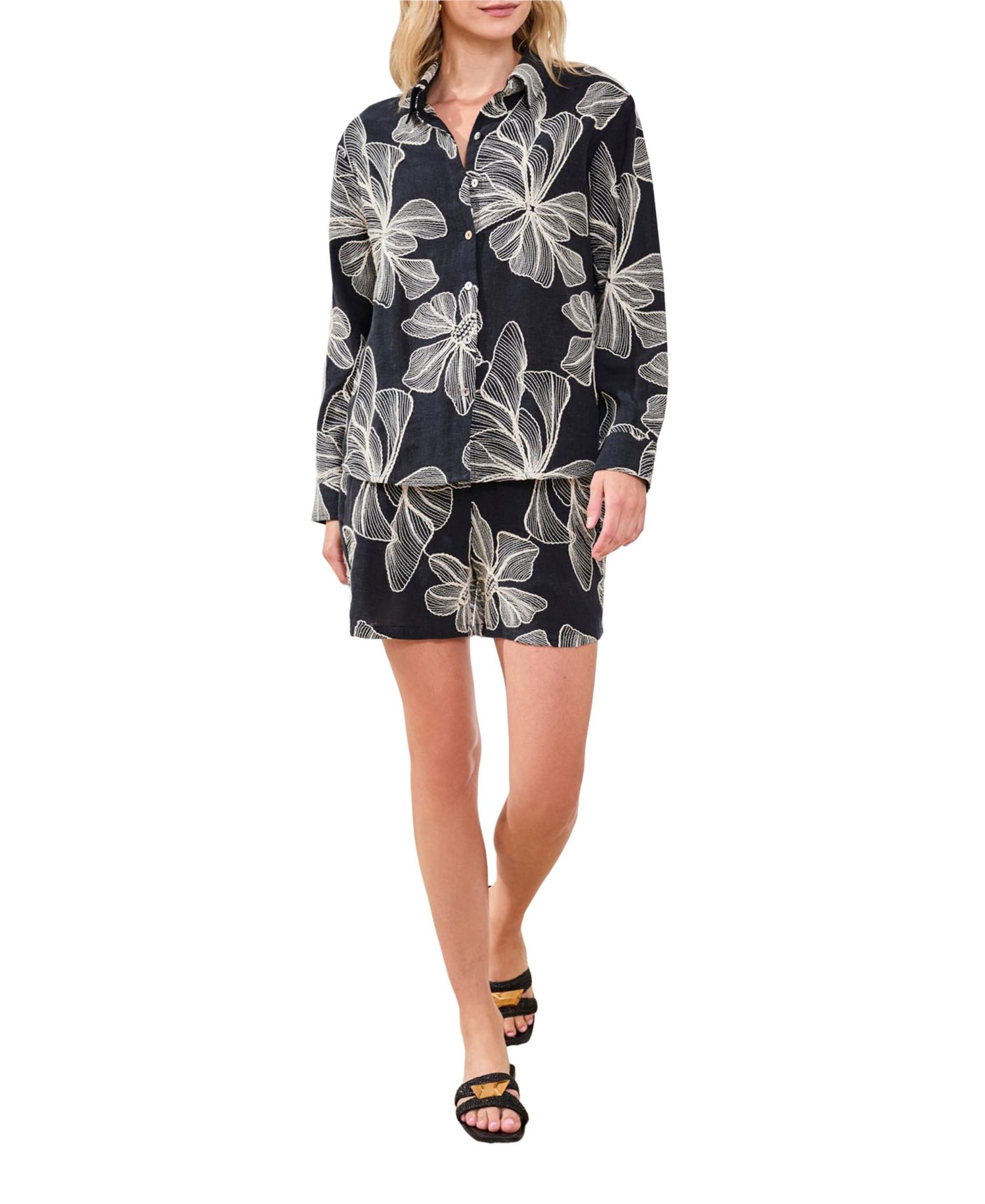 Women's Embroidered Crosshatch Button Top