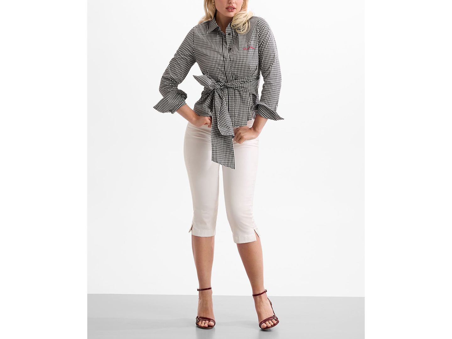 Женская рубашка GUESS Marilyn Knot Slim-Fit, цвет: Чёрный / Белый — фото 2
