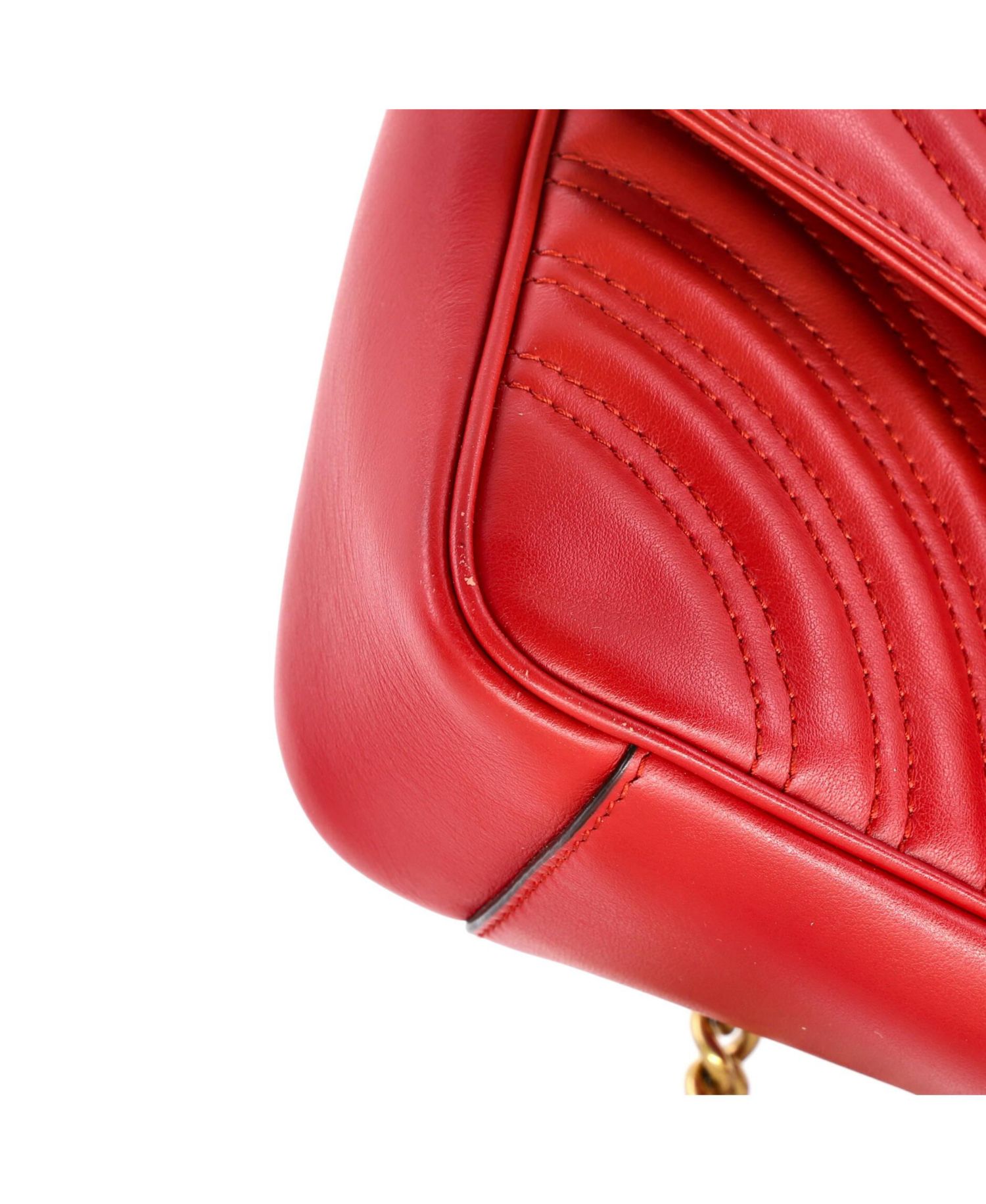 Medium GG Marmont Flap Bag Matelasse Leather