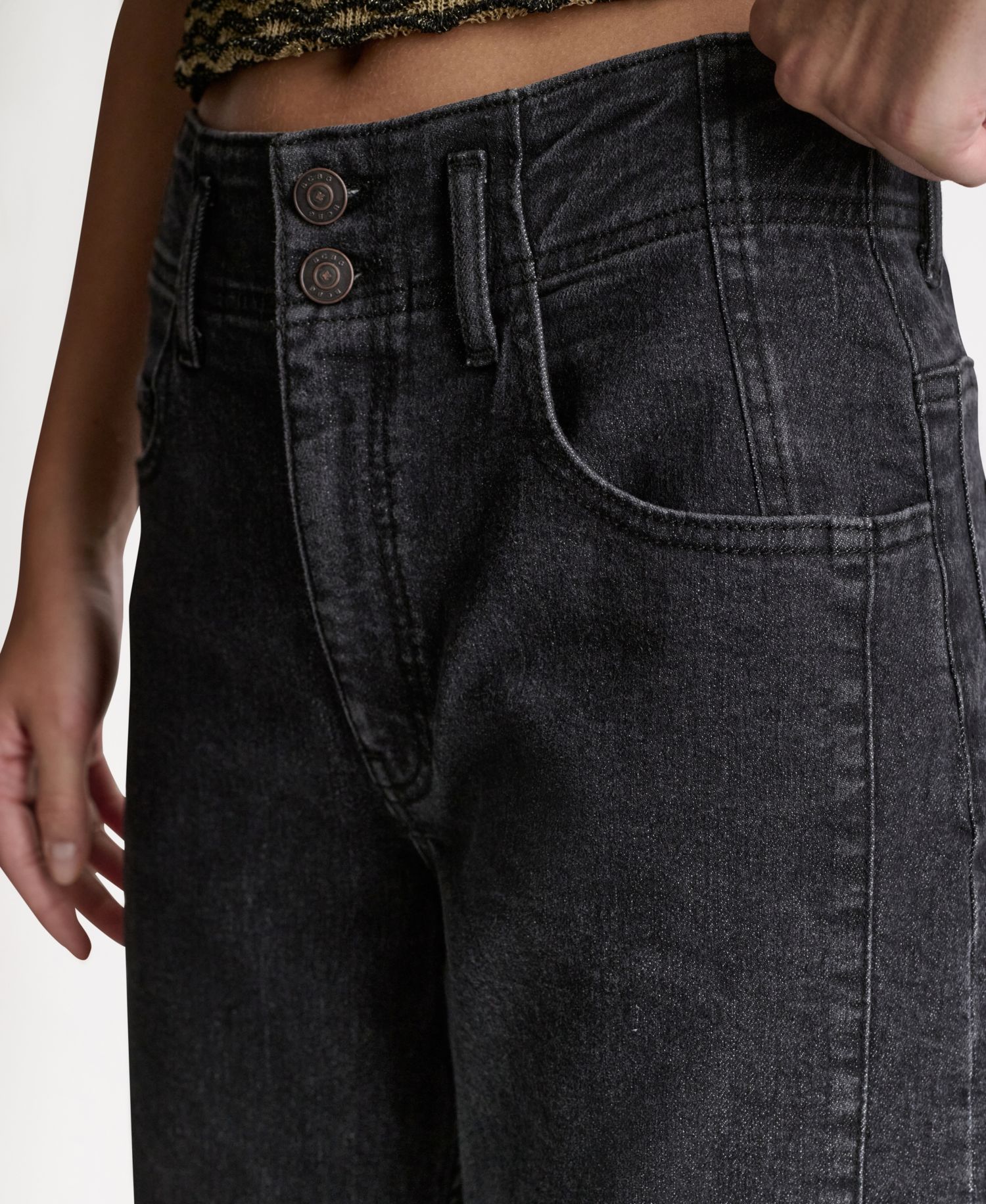 Women's Seamed Mid-Rise Loose-Fit Jeans