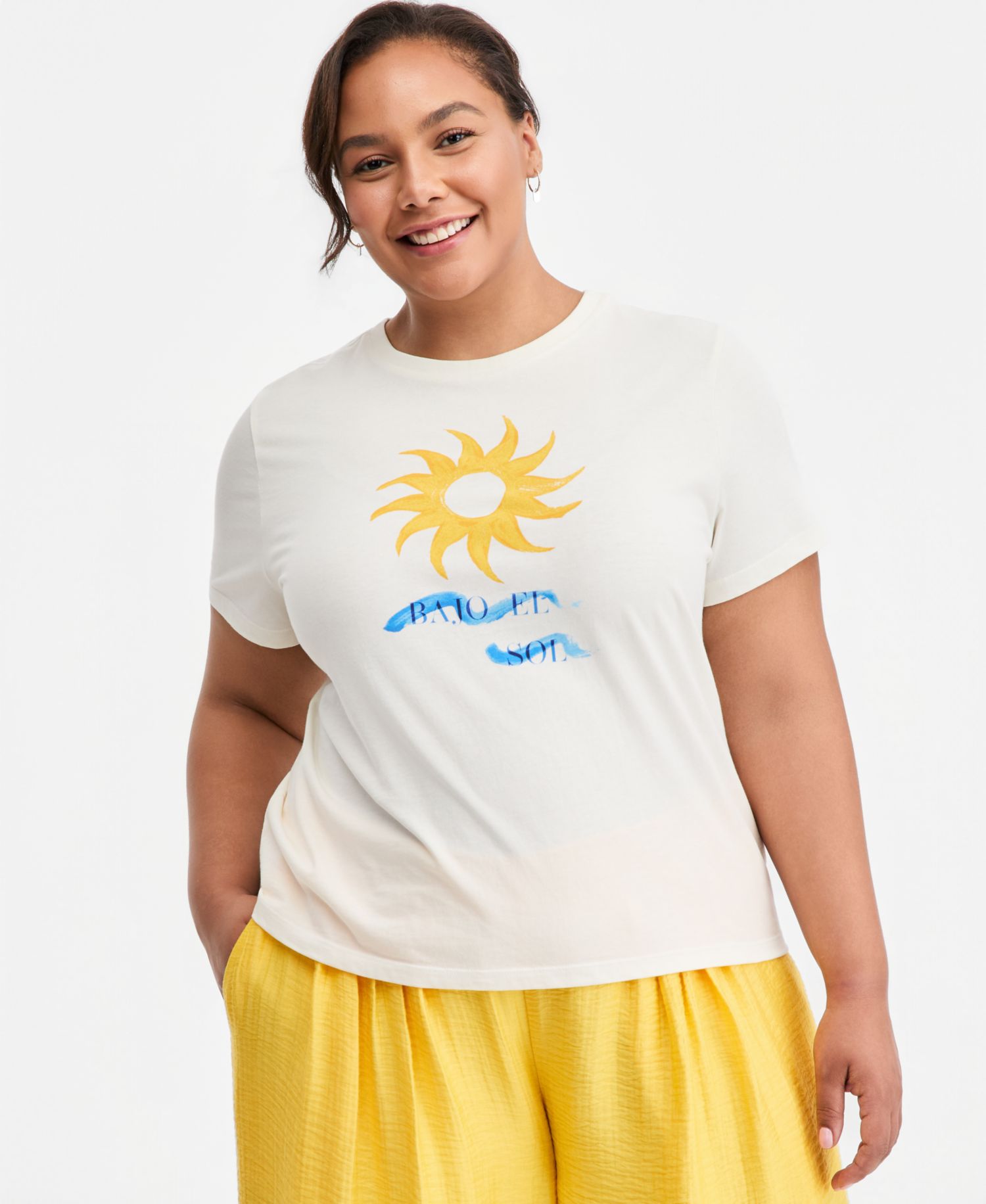 Plus Bajo El Sol Graphic T-Shirt