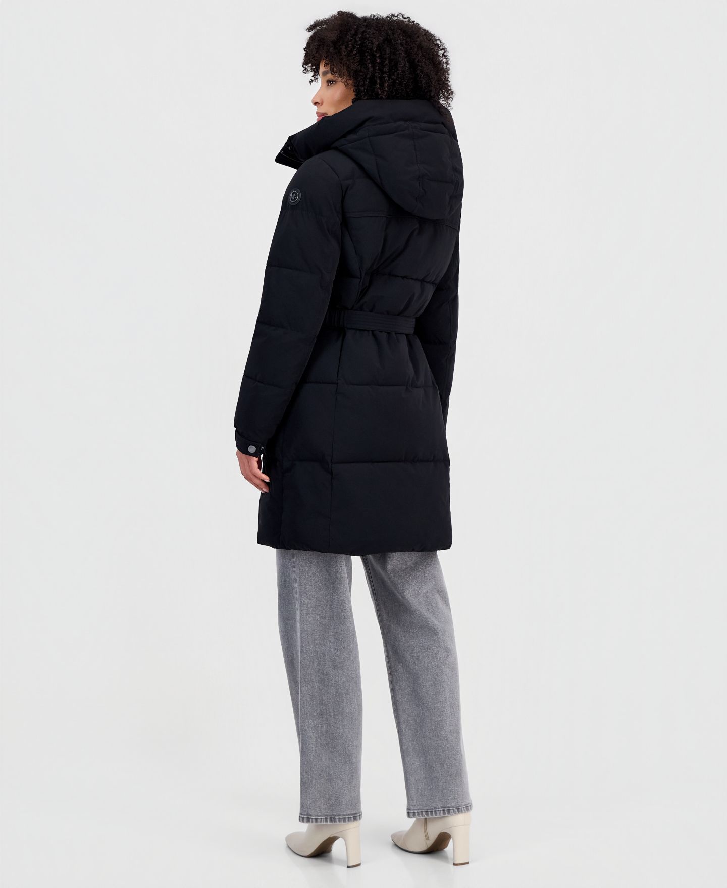 Женская куртка Michael Kors Belted Hooded Puffer, цвет: Чёрный — фото 2