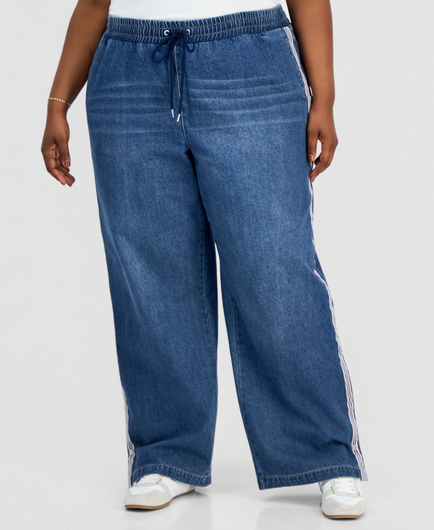 Trendy Plus Size Side-Striped Breakaway Jeans