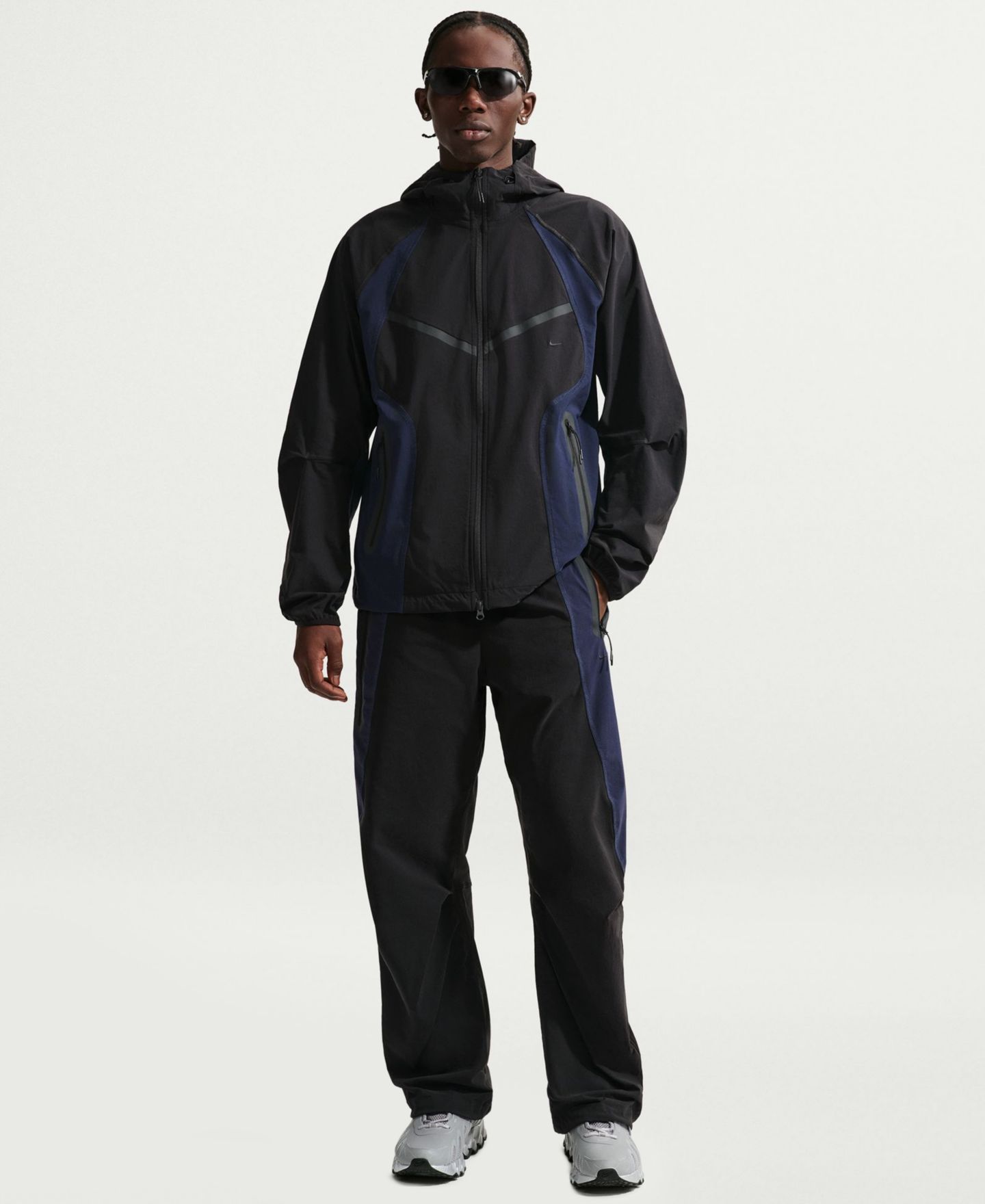 Мужские брюки Nike Tech Dri-FIT Woven Color-Block, цвет: Чёрный / Обсидиановый — фото 2