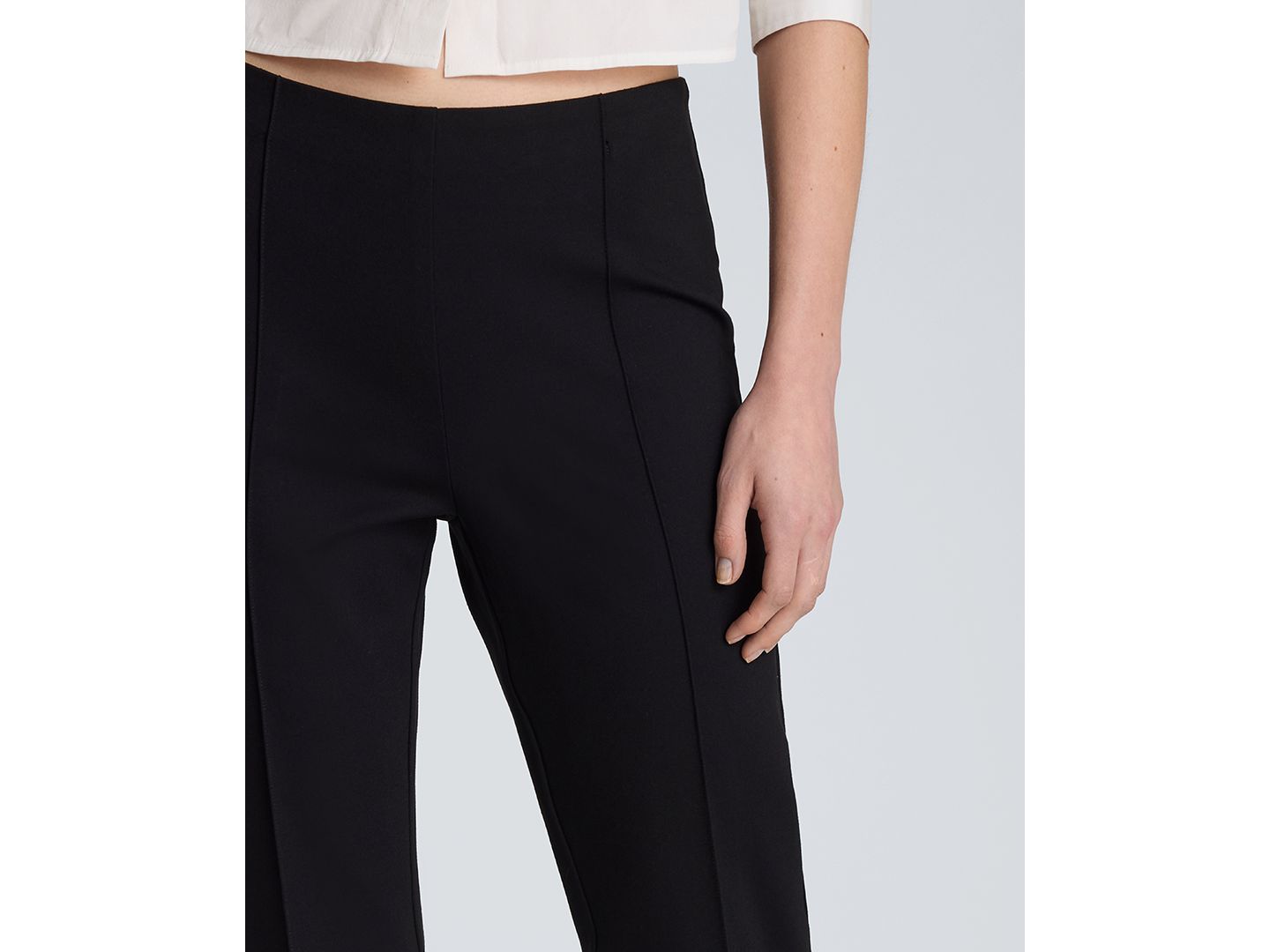 Женские брюки Kenneth Cole Hollywood Mid-Rise Capri, цвет: Чёрный — фото 4
