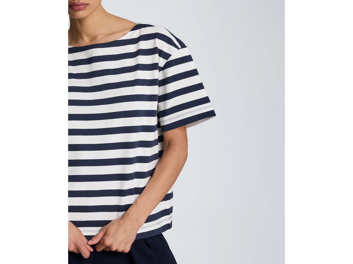 Женский топ Kenneth Cole Cotton Boat Neck Stripe, цвет: Белый / Тёмно-синий — фото 3
