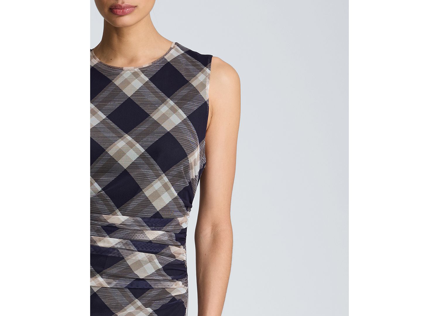 Women's Sleeveless Side Ruched Plaid Midi Dress
