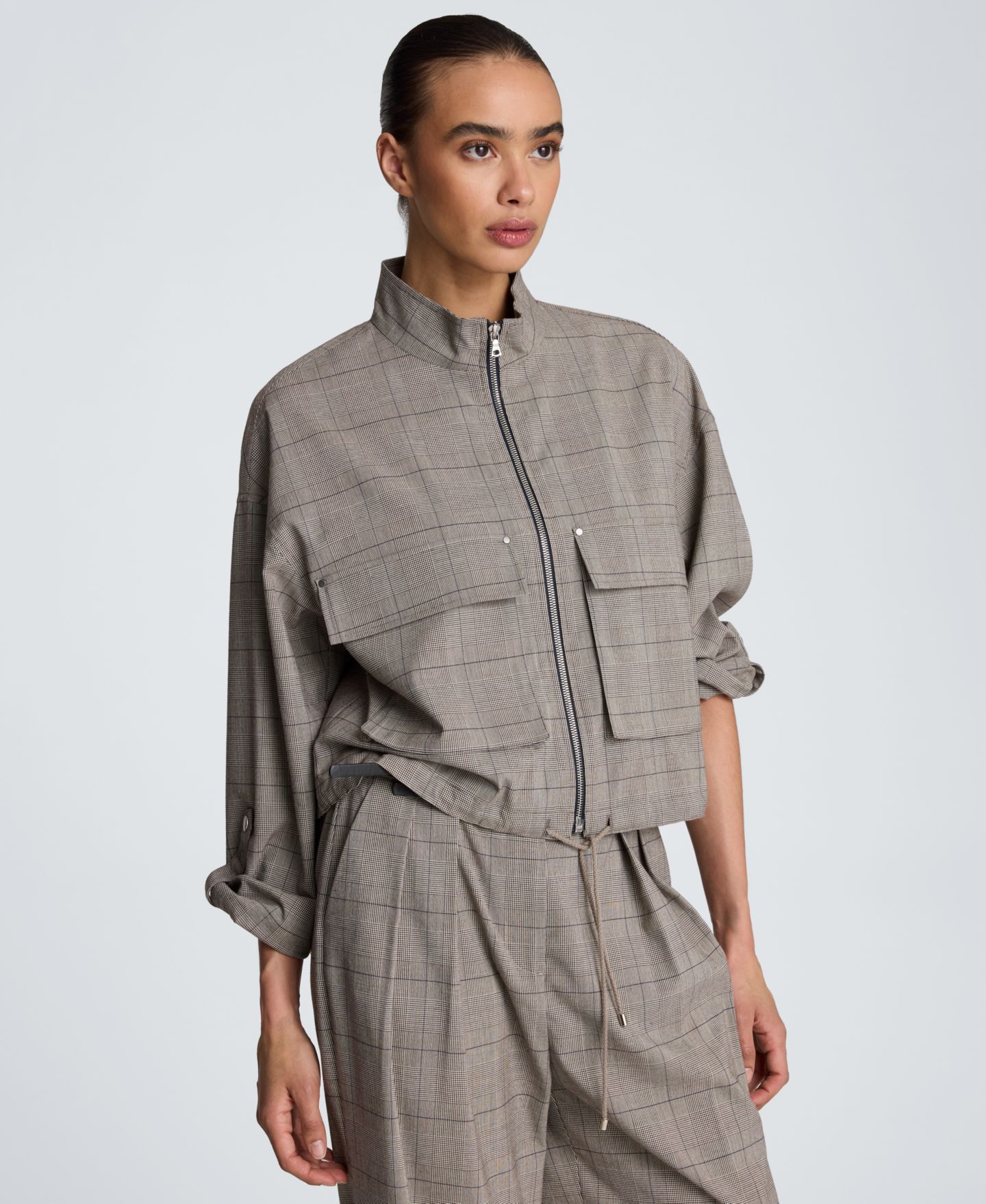 Женская куртка Kenneth Cole Drawcord Flap Pocket Windbreaker, цвет: Песочный рыжевато-коричневый — фото 3