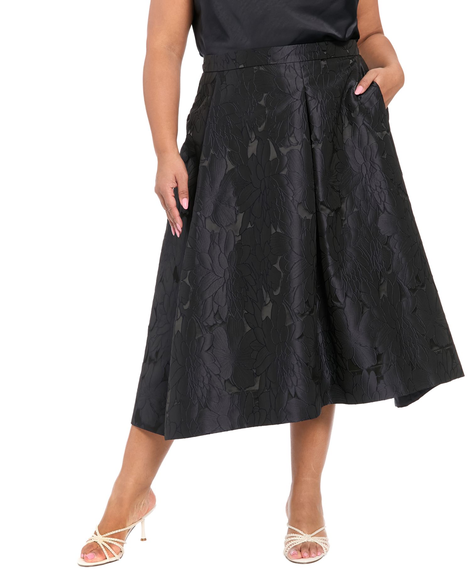 Plus Size Pleated Midi Skirt