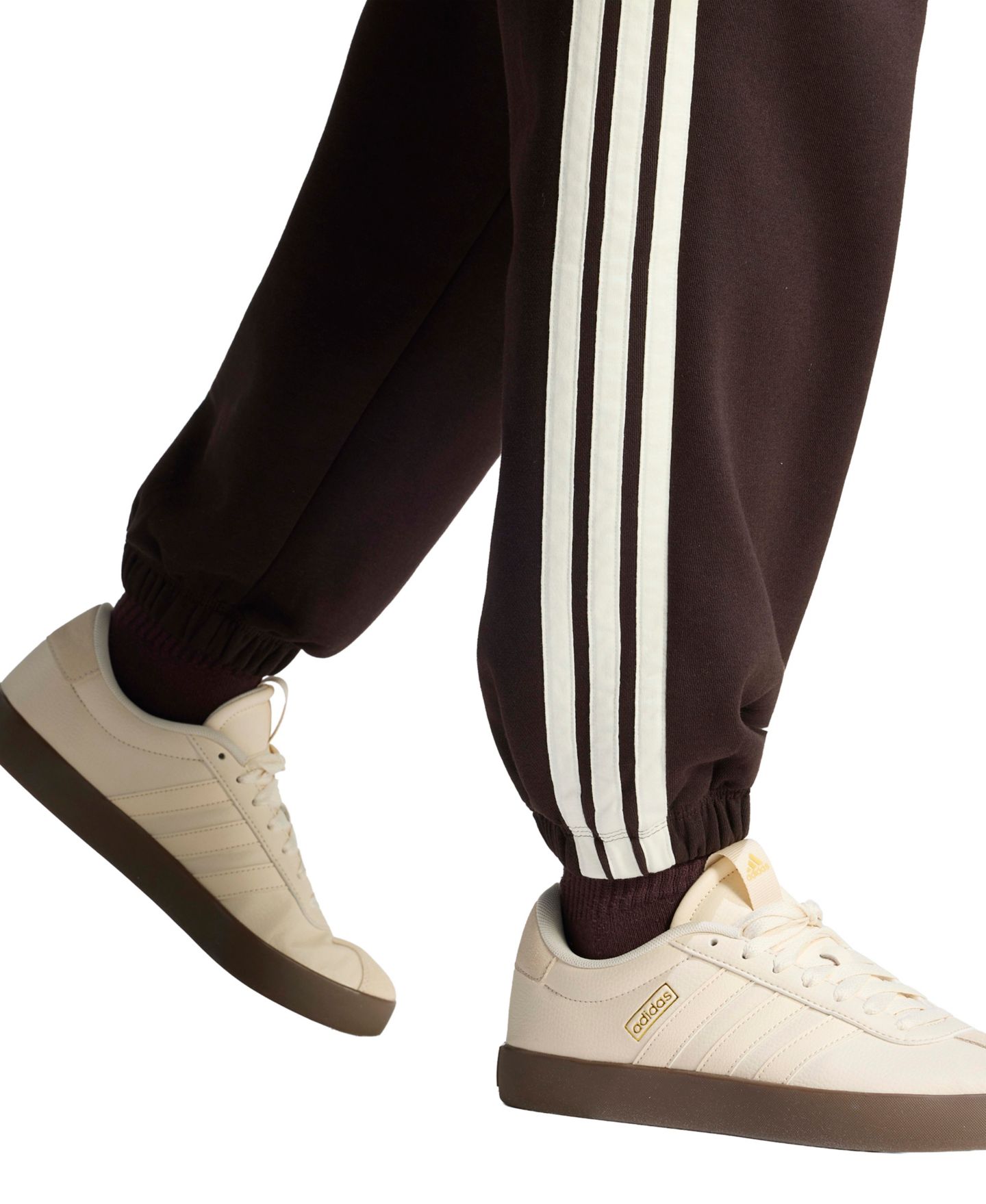 Женские брюки adidas Essentials 3-Stripes Pull-On Fleece Loose, цвет: Кофейный / Слоновая кость — фото 4