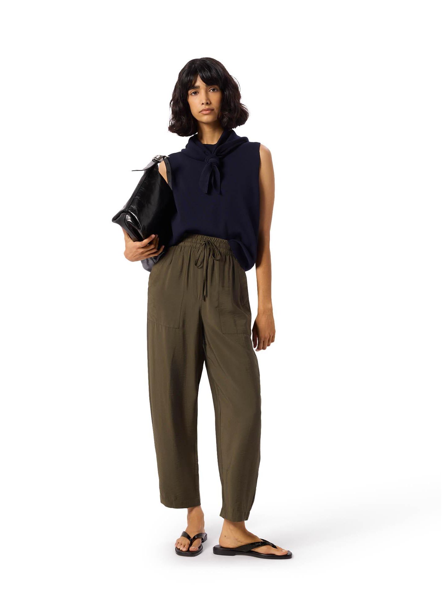 Женские шорты Whistles Linen Elasticated Short, цвет: Тёмный зелёный — фото 1