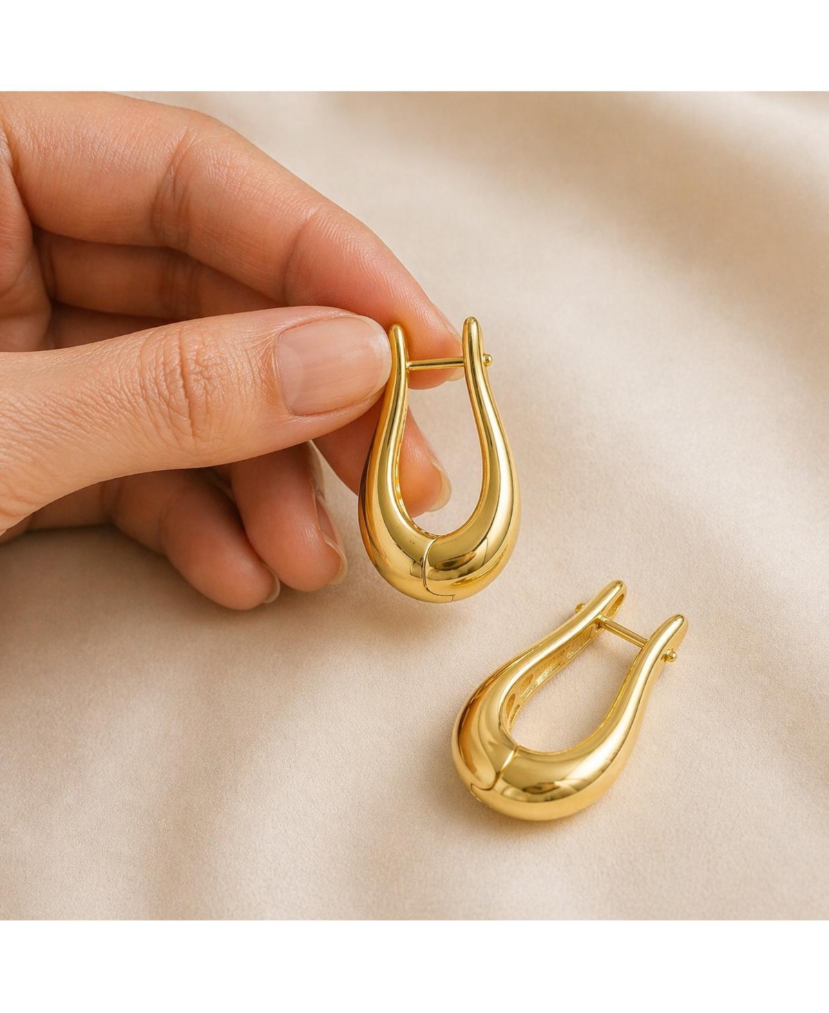 35MM 14k Yellow Gold Plated Oblong Oval Raindrop Hoop Earrings