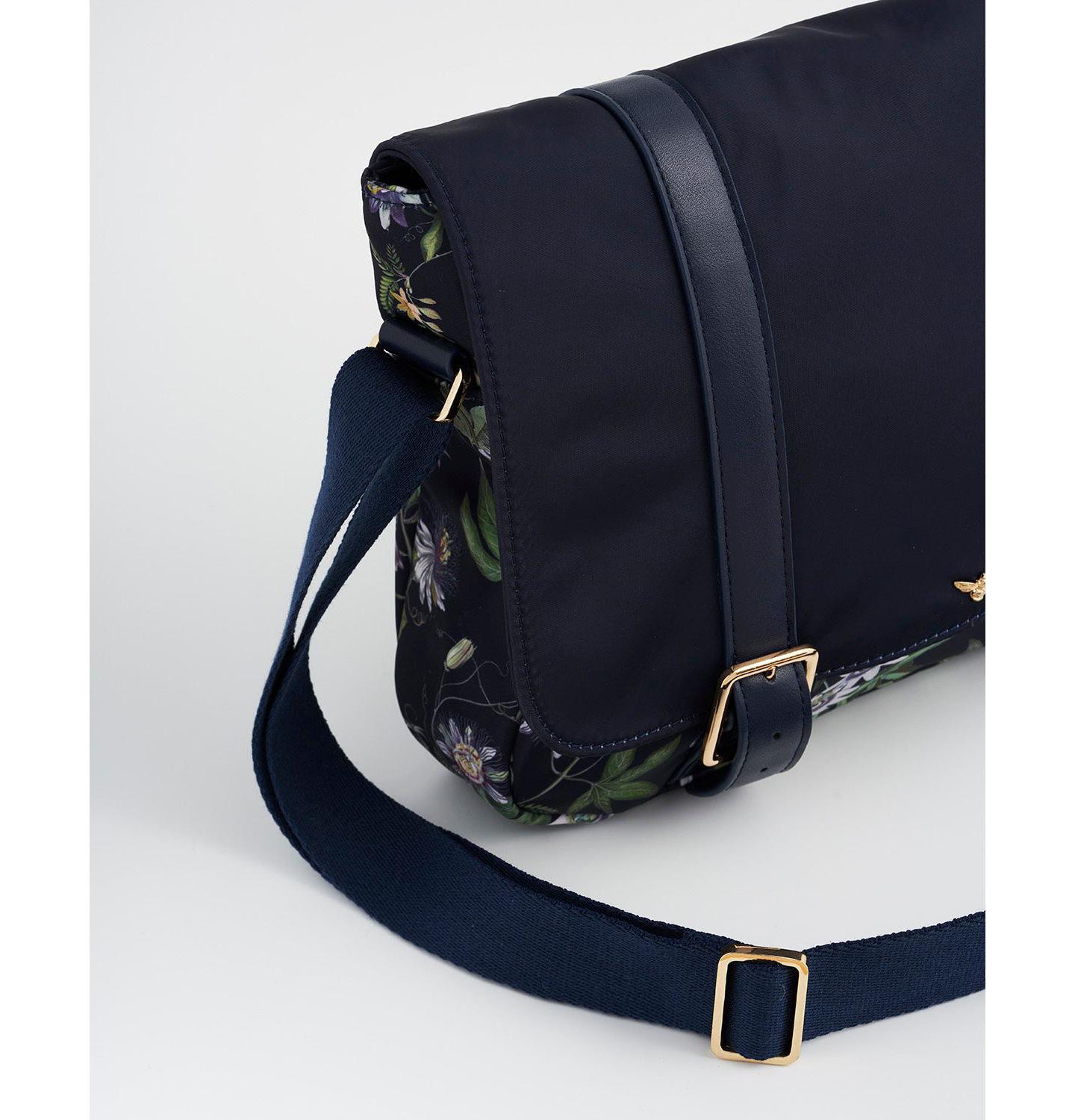 Женская сумка Fable England Passion Flower Printed Satchel, цвет: Тёмно-синий — фото 7
