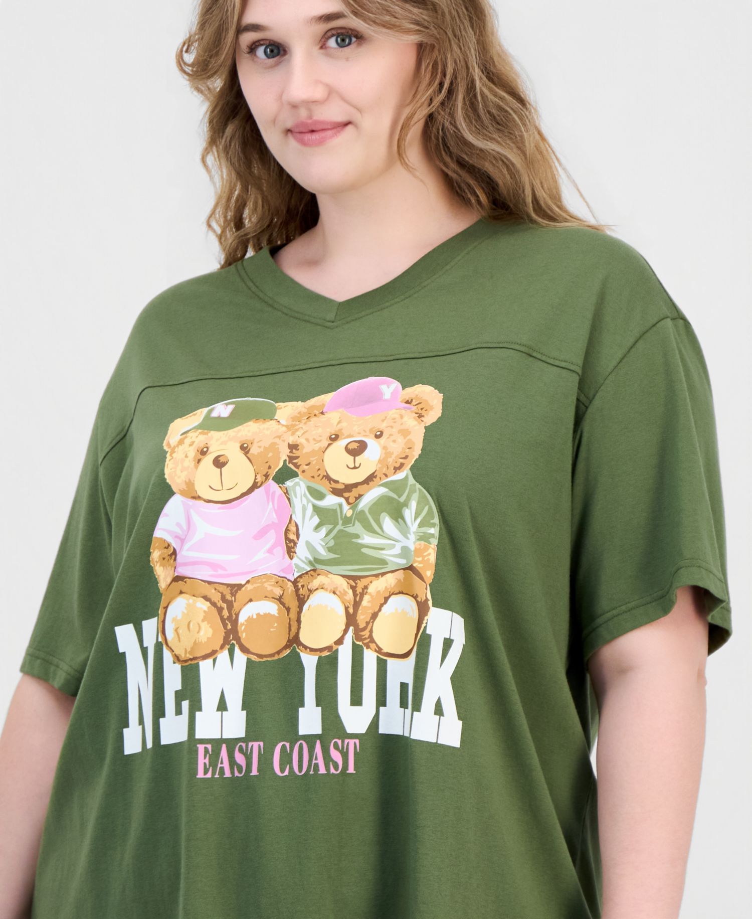 Trendy Plus Size New York Bear Graphic Varsity Boyfriend T-Shirt
