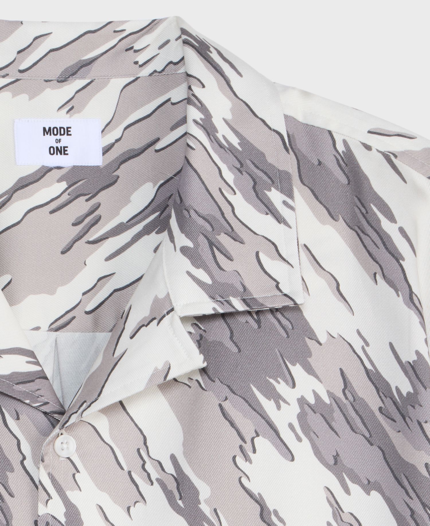 Men's Relaxed-Fit Camo Short-Sleeve Shirt, Macy's Exclusive
