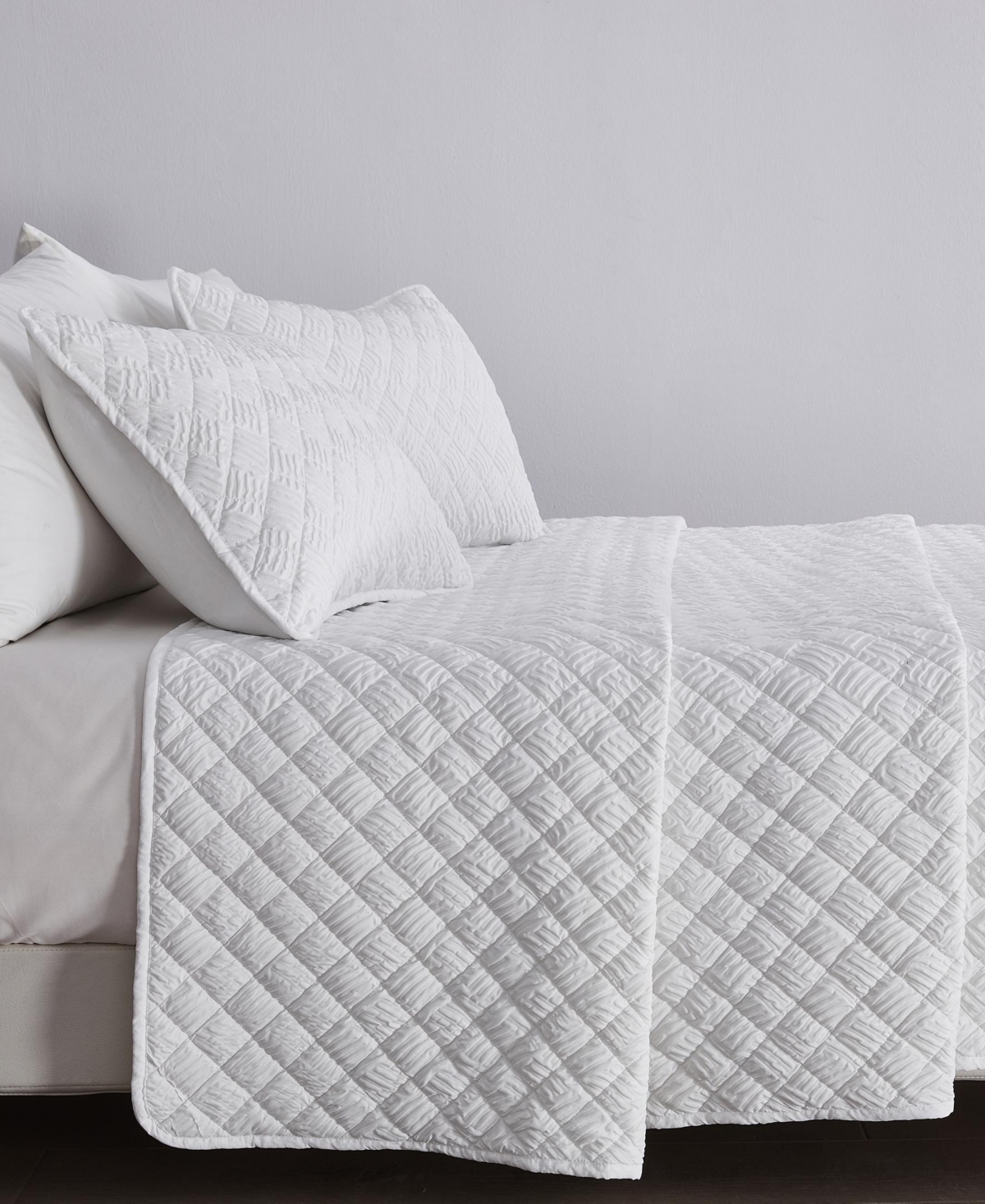 Linery & Co Diamond Textured Quilt Set With Shams