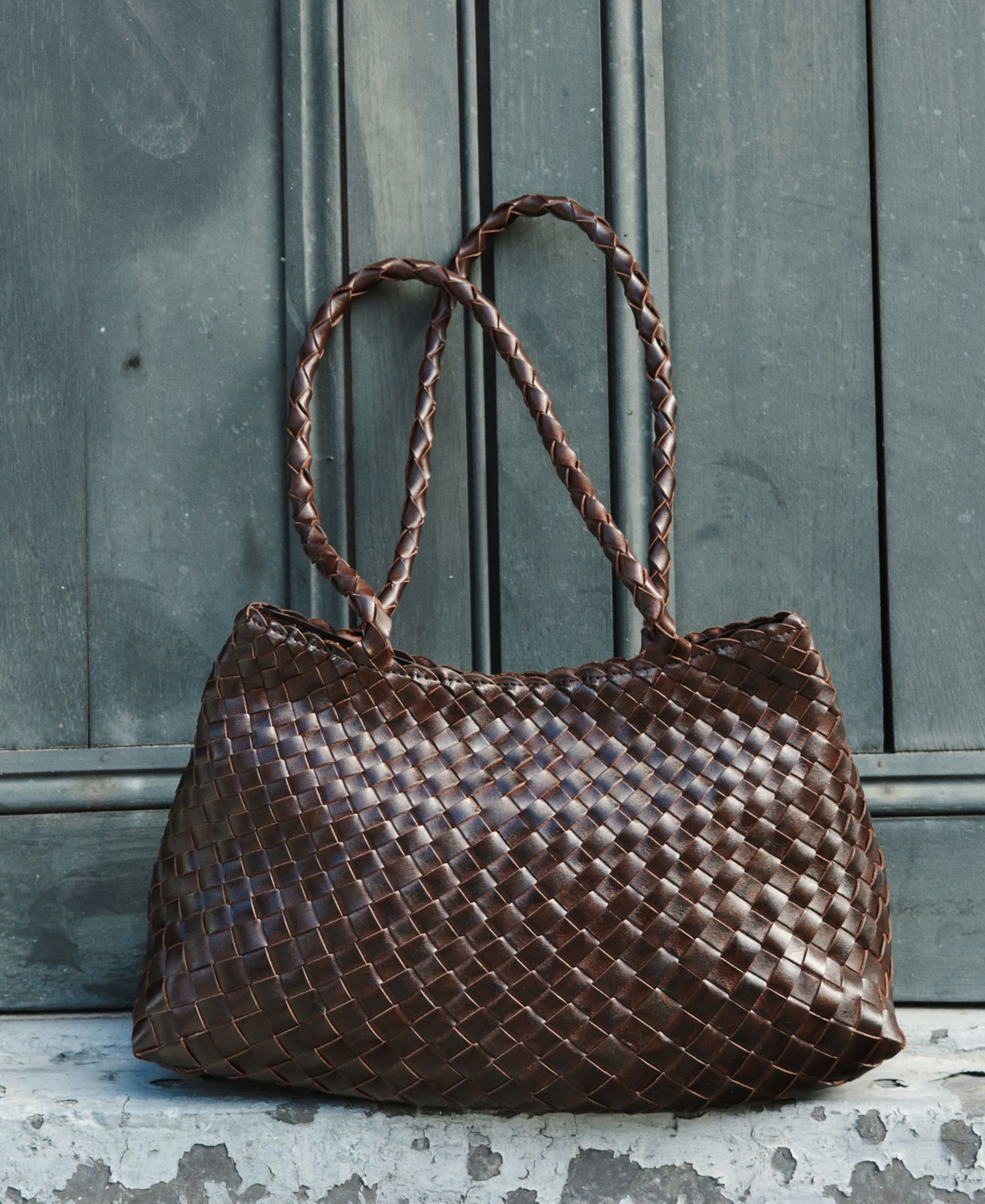 Женская сумка Patricia Nash Cheri Large Woven Leather Satchel Handbag, цвет: Шоколадный — фото 8