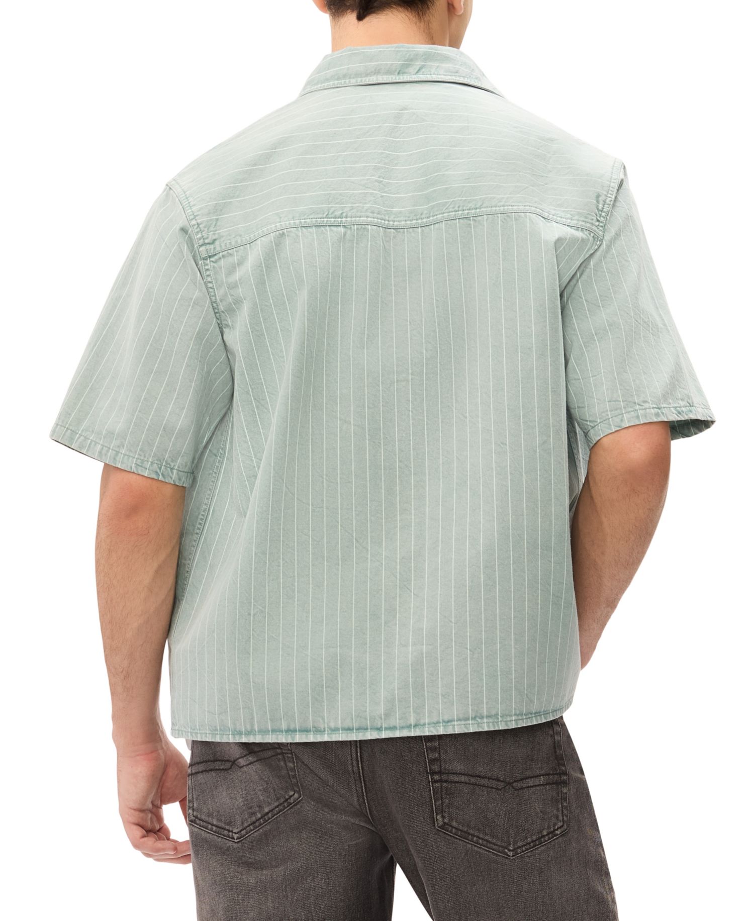 Men's Vertical Stripe Pattern Shirt
