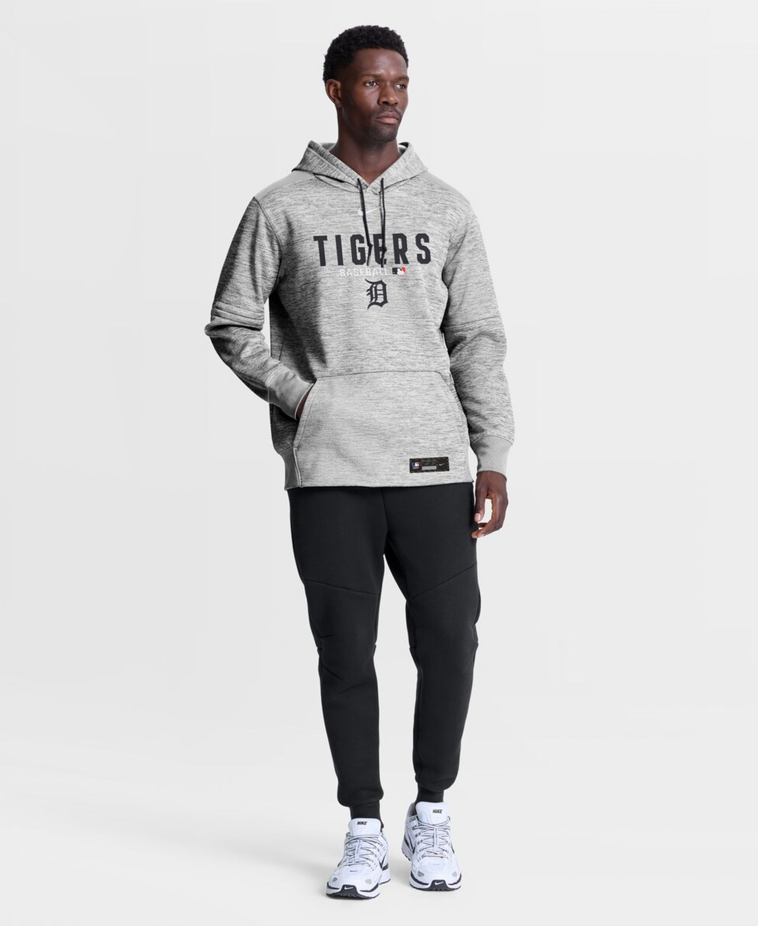 Men's Heather Charcoal Detroit Tigers Authentic Collection Therma-FIT Hoodie