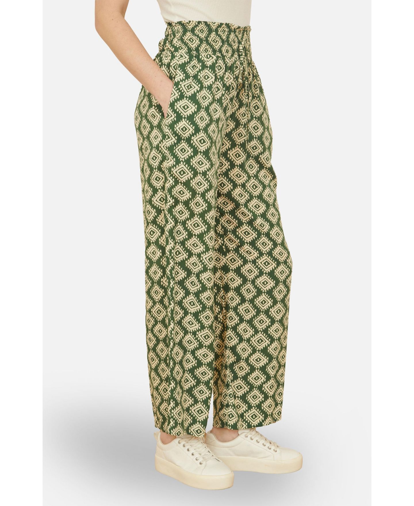 Женские брюки Yumi Geo Print Relaxed Fit, цвет: Зелёный — фото 4