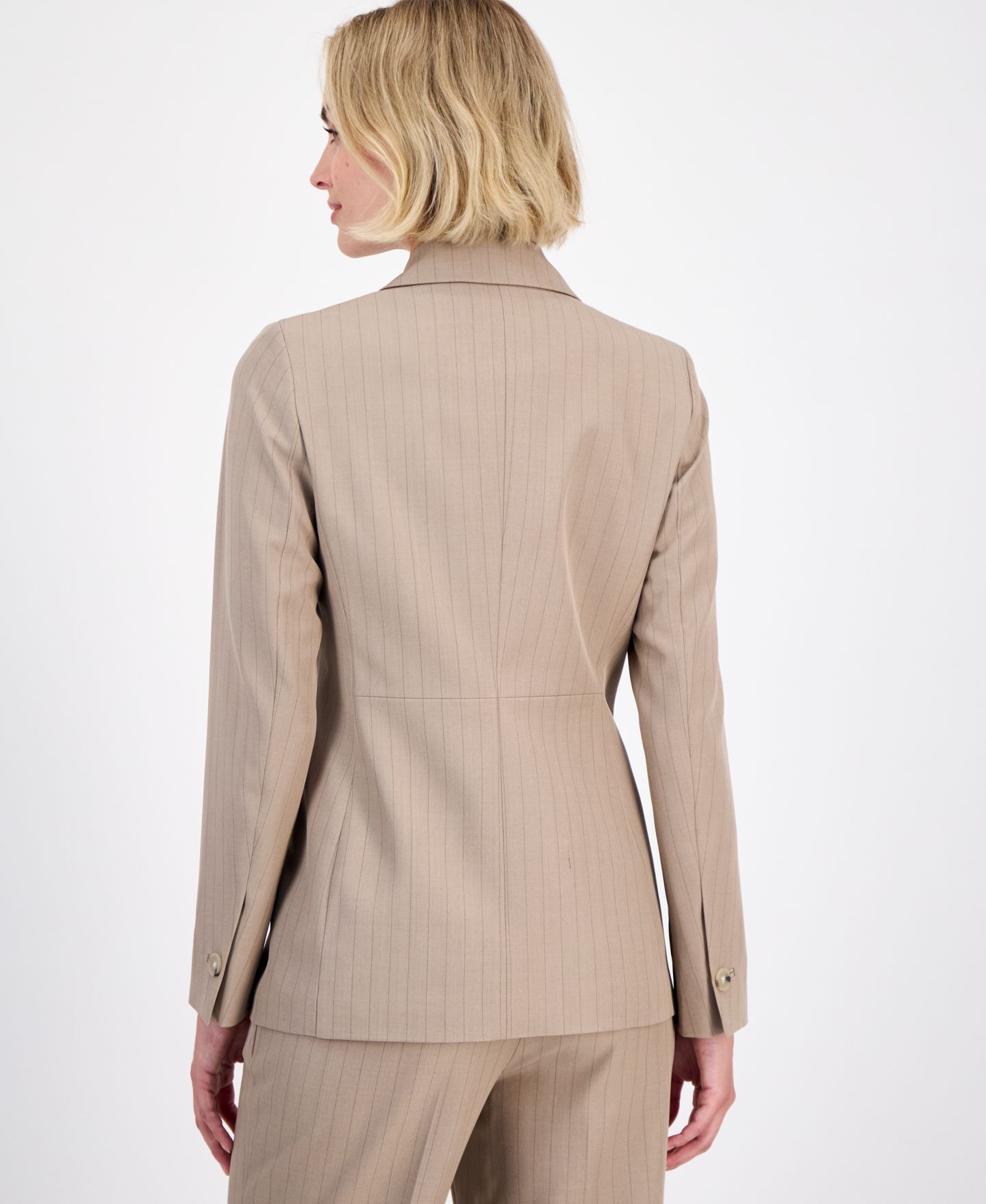 Женский пиджак Anne Klein Pinstriped Two-Button Blazer, цвет: Натуральный глиняный / Чёрный — фото 8