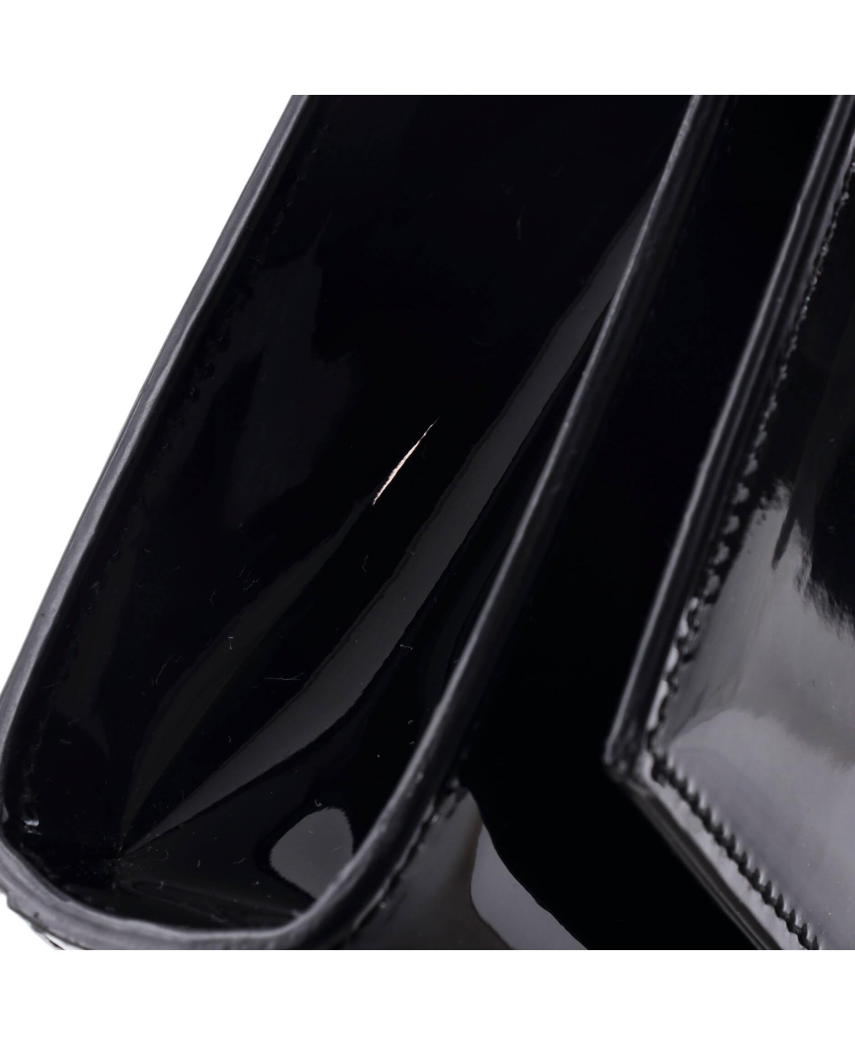 Pre-Owned Saint Laurent Long Classic Monogram Clutch Patent