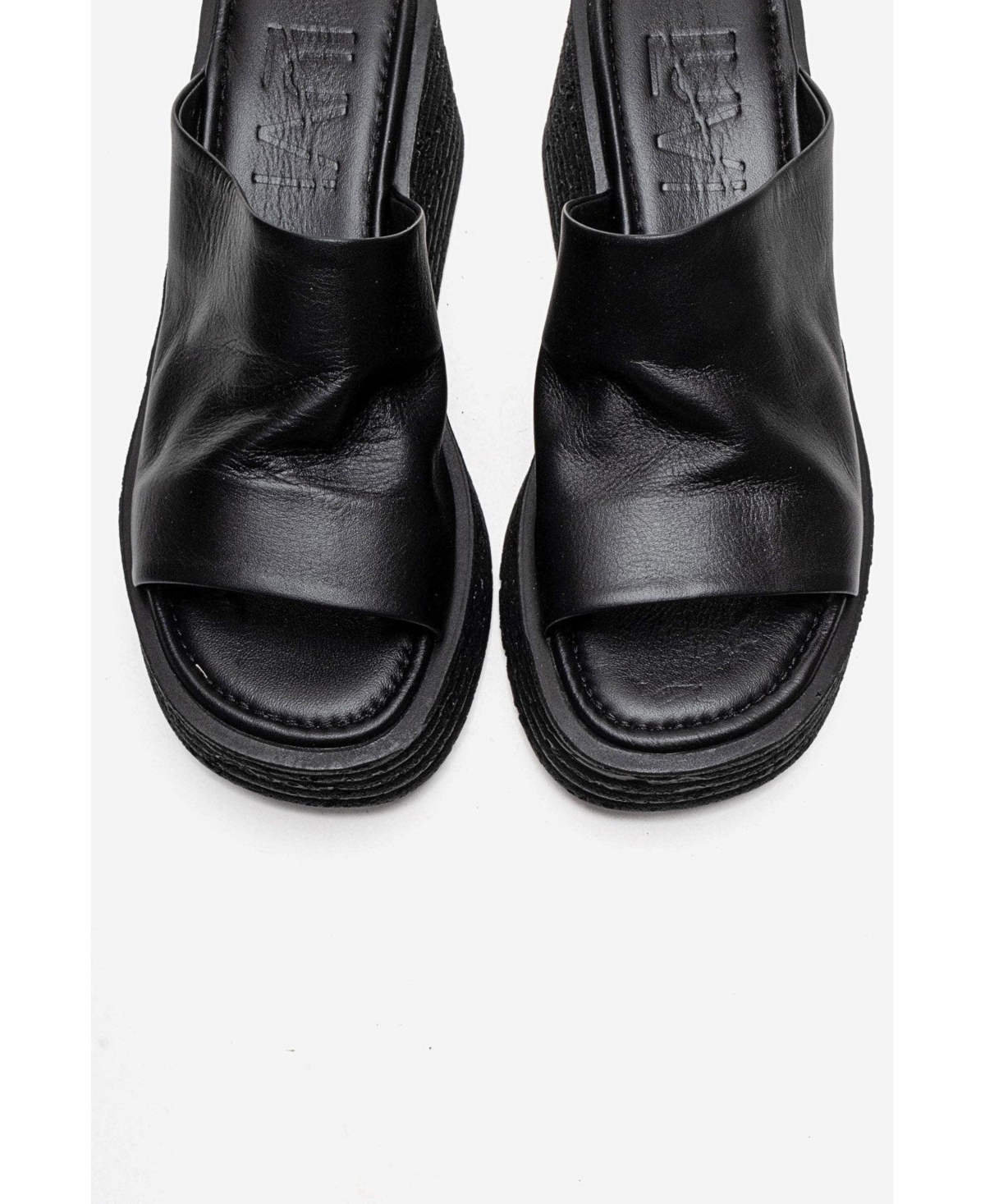 Forever & Always Shoes Women's Marc Leather Wedge Sandal
