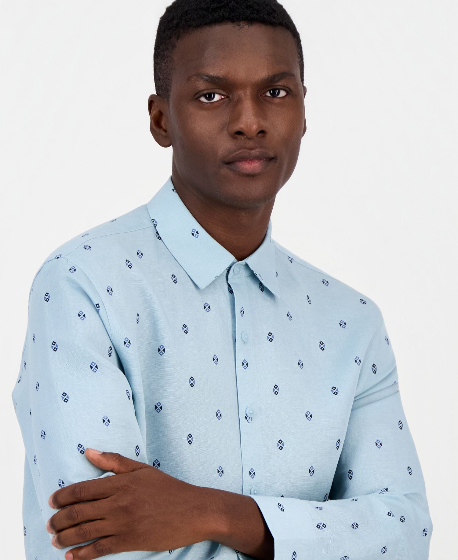 Men's Spaced Geometric Long-Sleeve Woven Shirt