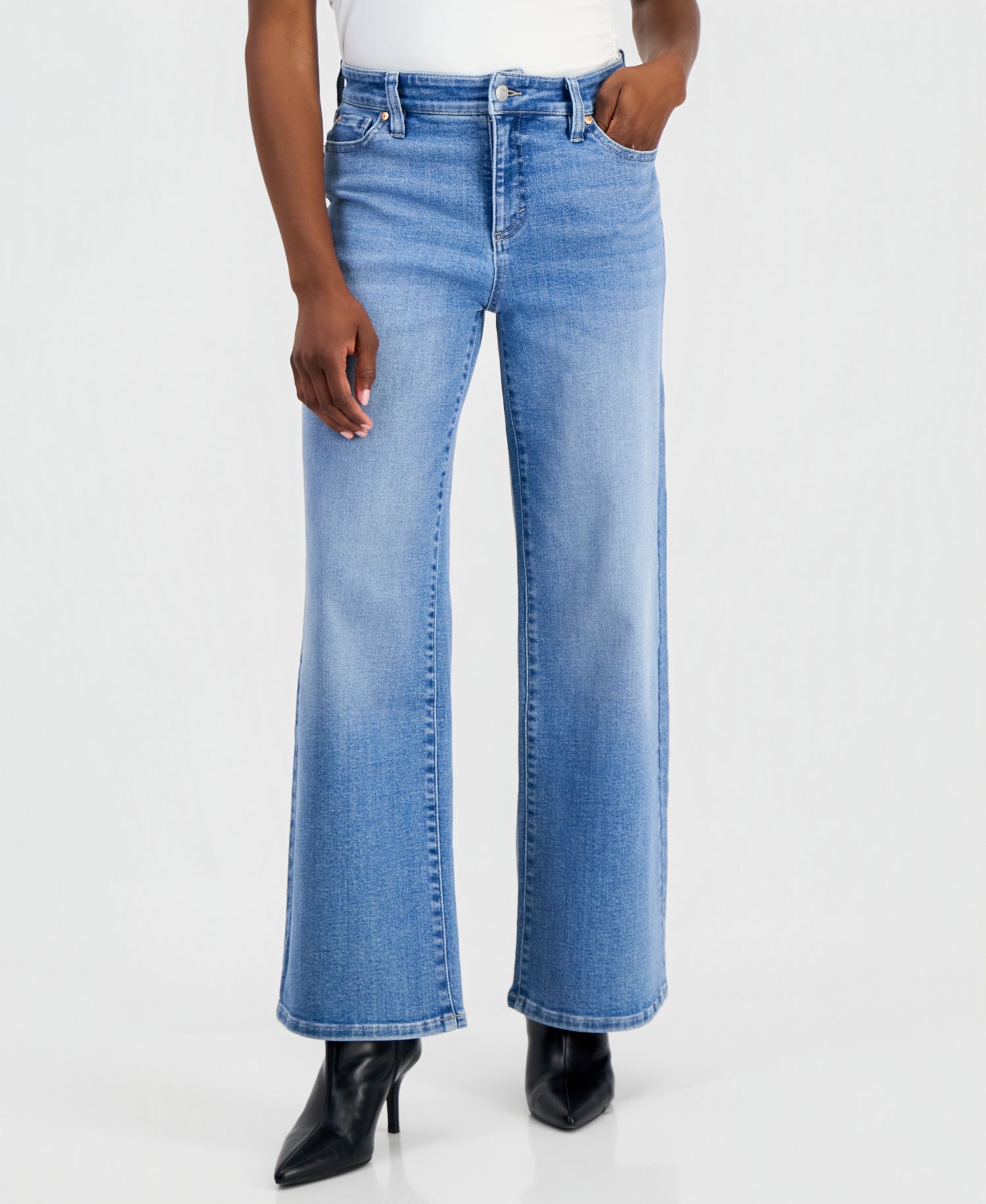 Petite High-Rise Wide-Leg Jeans