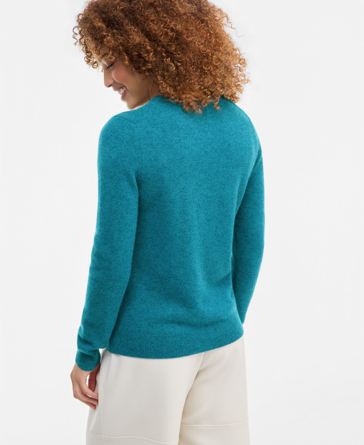 100% Cashmere Women's Petite Long-Sleeve Crewneck Sweater