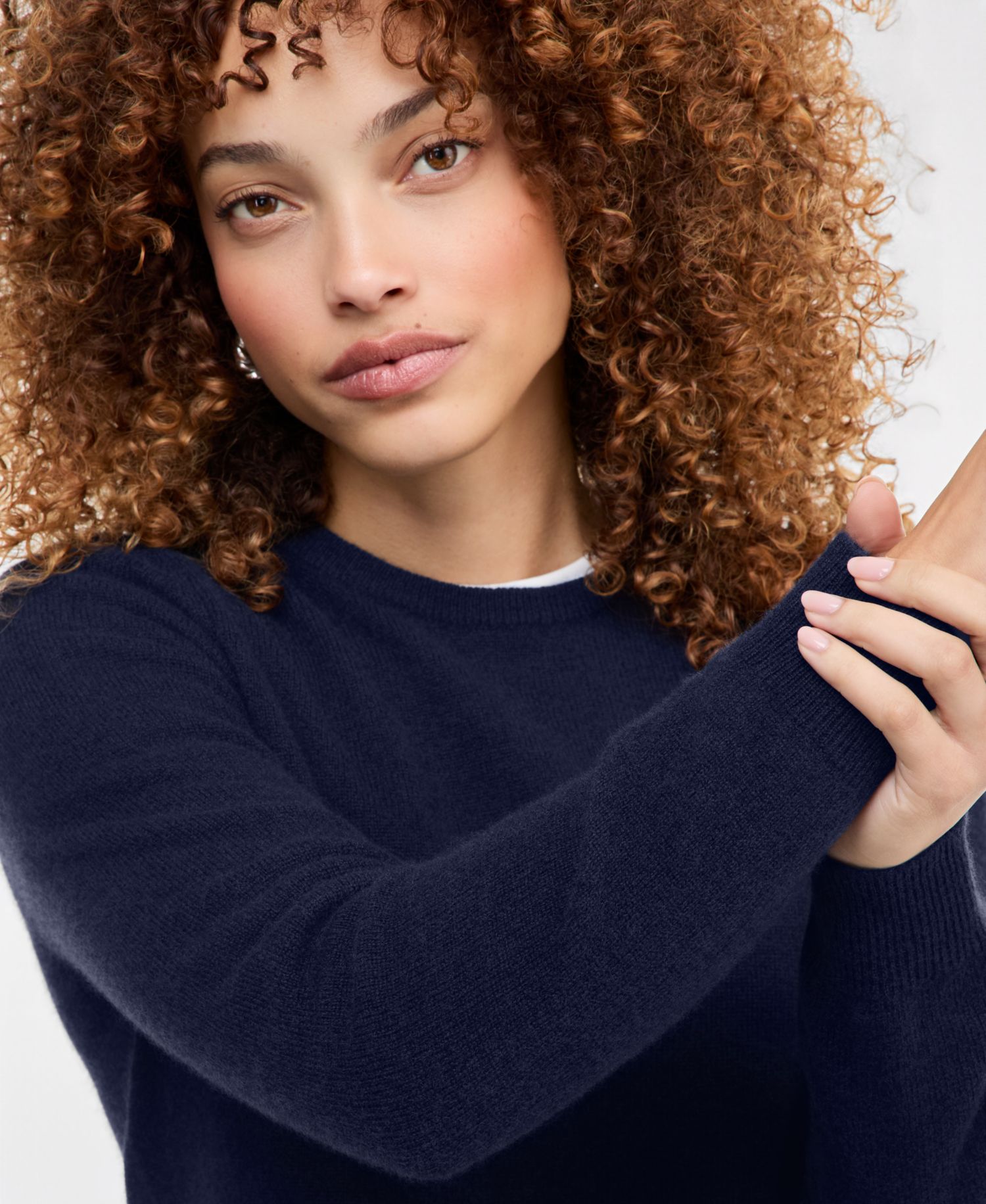 100% Cashmere Women's Petite Long-Sleeve Crewneck Sweater