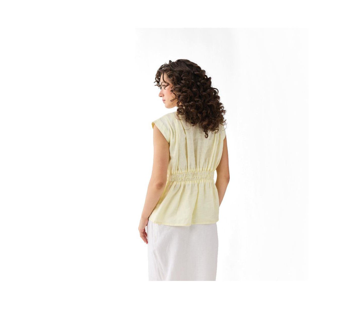 Женский топ Reistor V-neck Linen Overlap, цвет: Сливочный лимонный — фото 2