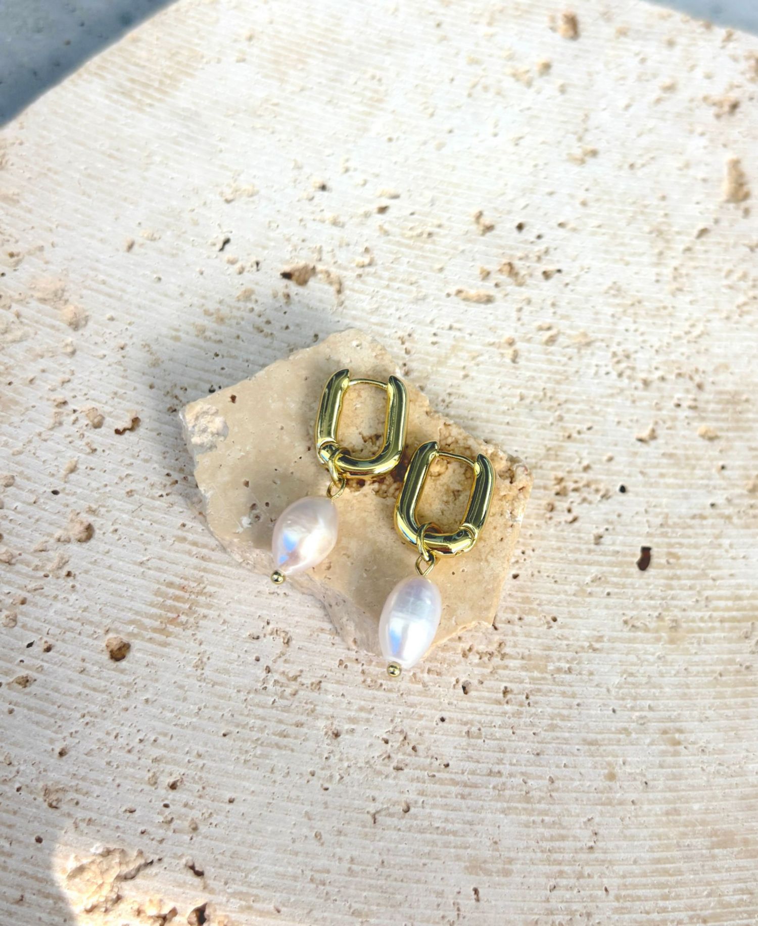 Gold-Plated Freshwater Pearl Detachable Rectangle Huggie Hoop Earrings
