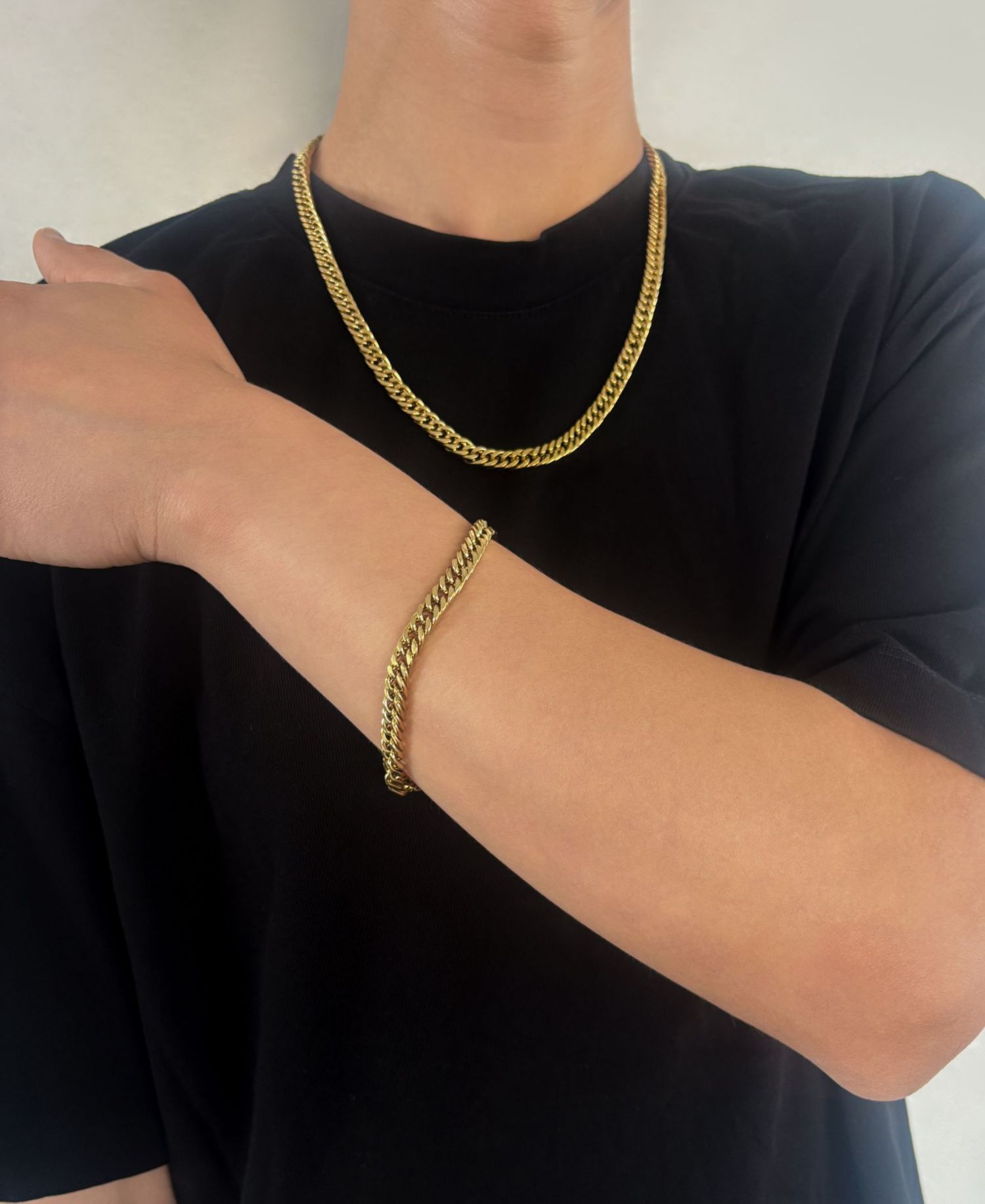Men's Tarnish Resistant Gold 7mm Cuban Chain Necklace
