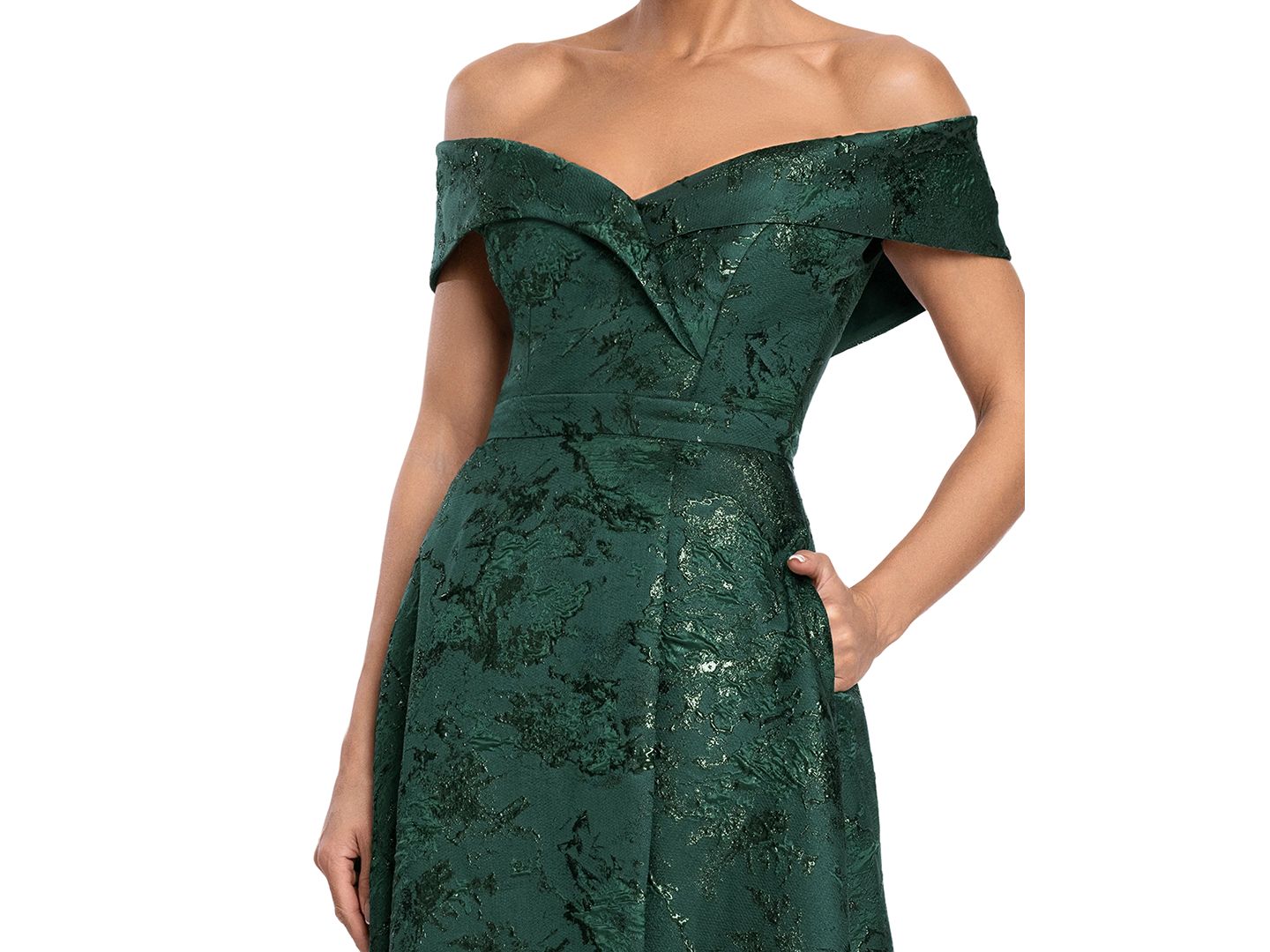 Женское платье XSCAPE Petite Metallic Brocade Off-the-Shoulder Gown, цвет: Тёмный зелёный — фото 2