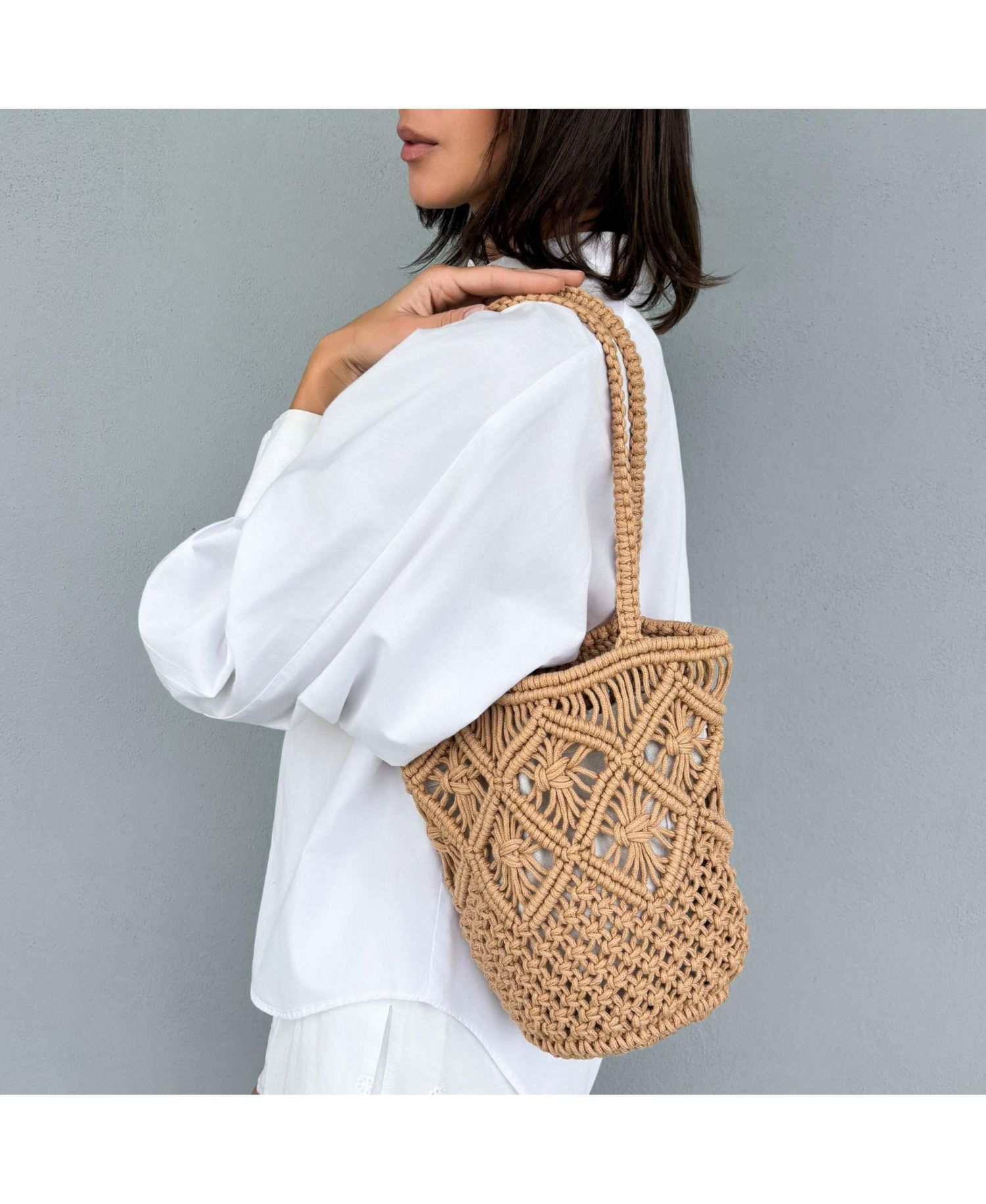 Women's Natural Raffia Crochet Tote