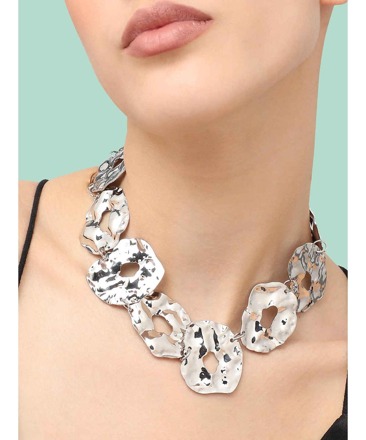 Sohi Women's Dented Halo Statement Necklace