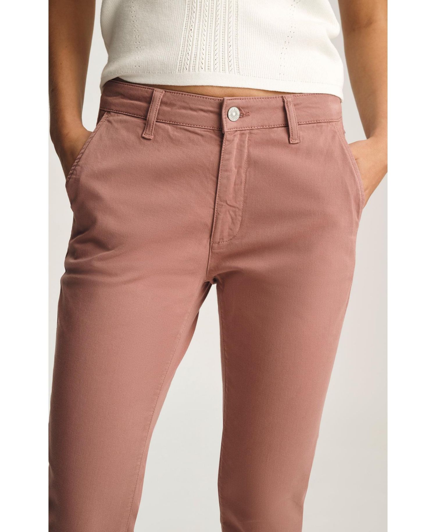 Women's Kathleen Mid Rise Boyfriend In Chino Old Magenta Twill