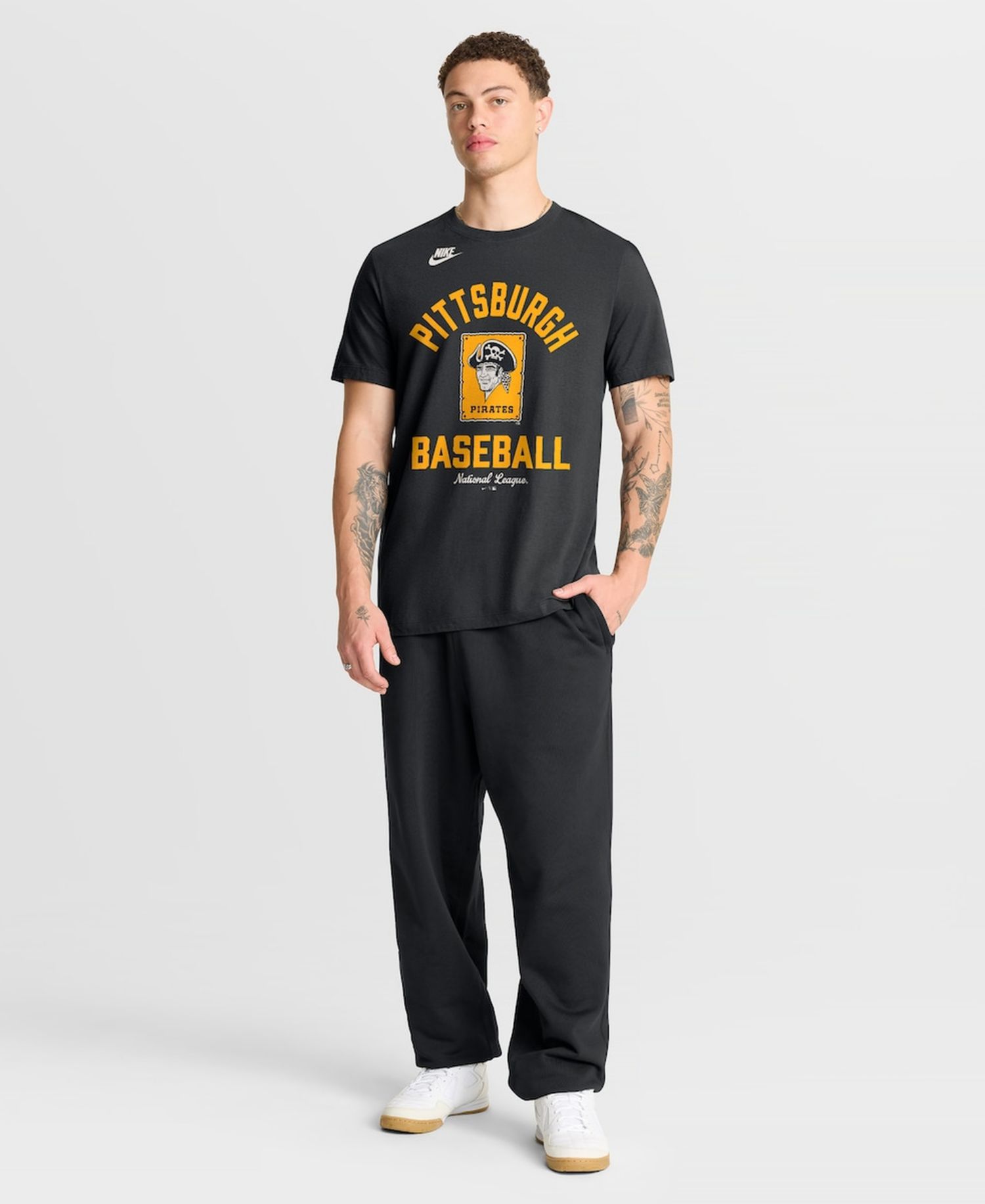 Men's Black Pittsburgh Pirates Cooperstown Collection T-Shirt