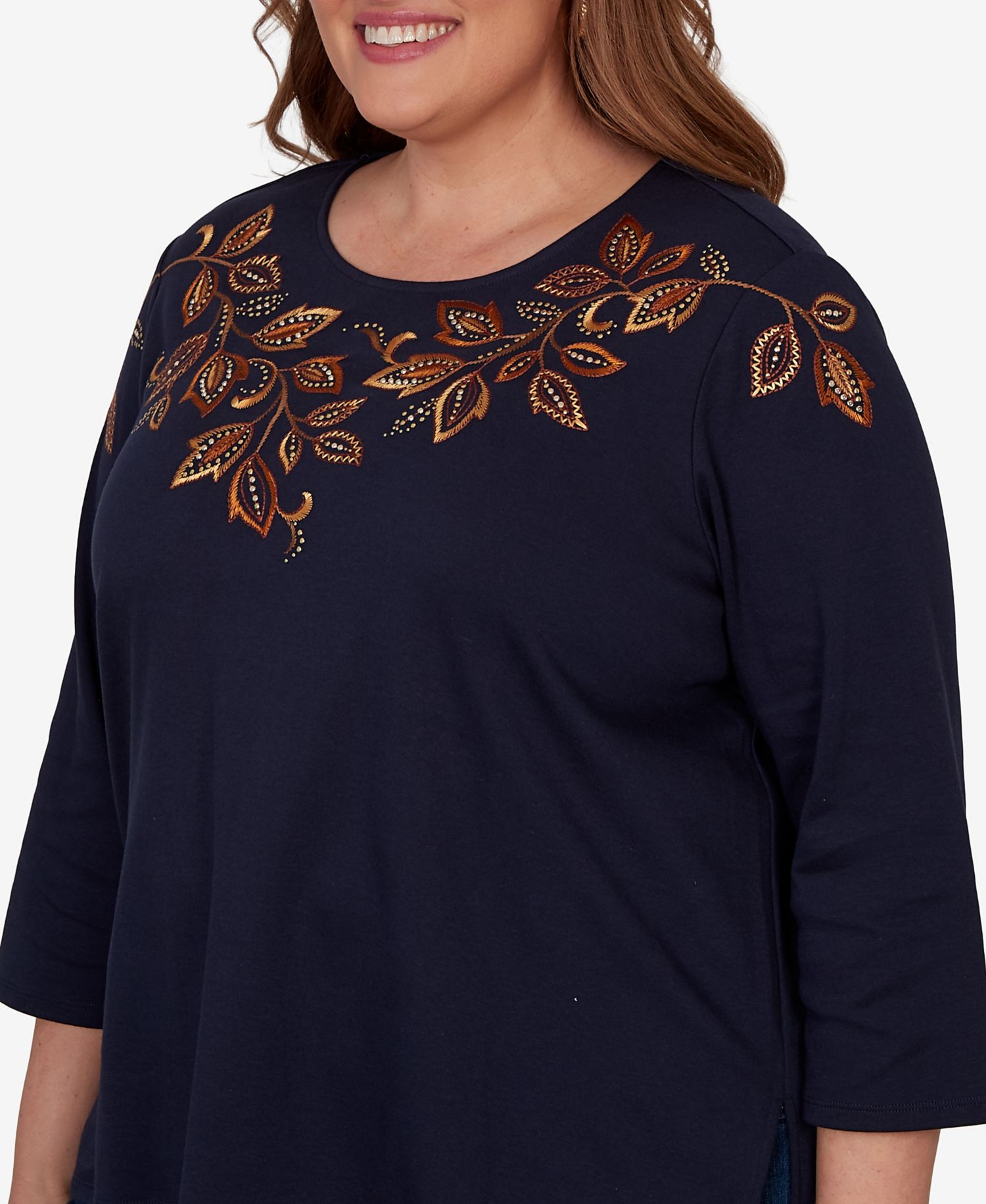 Plus Size Autumn Embroidered Navy Knit Top