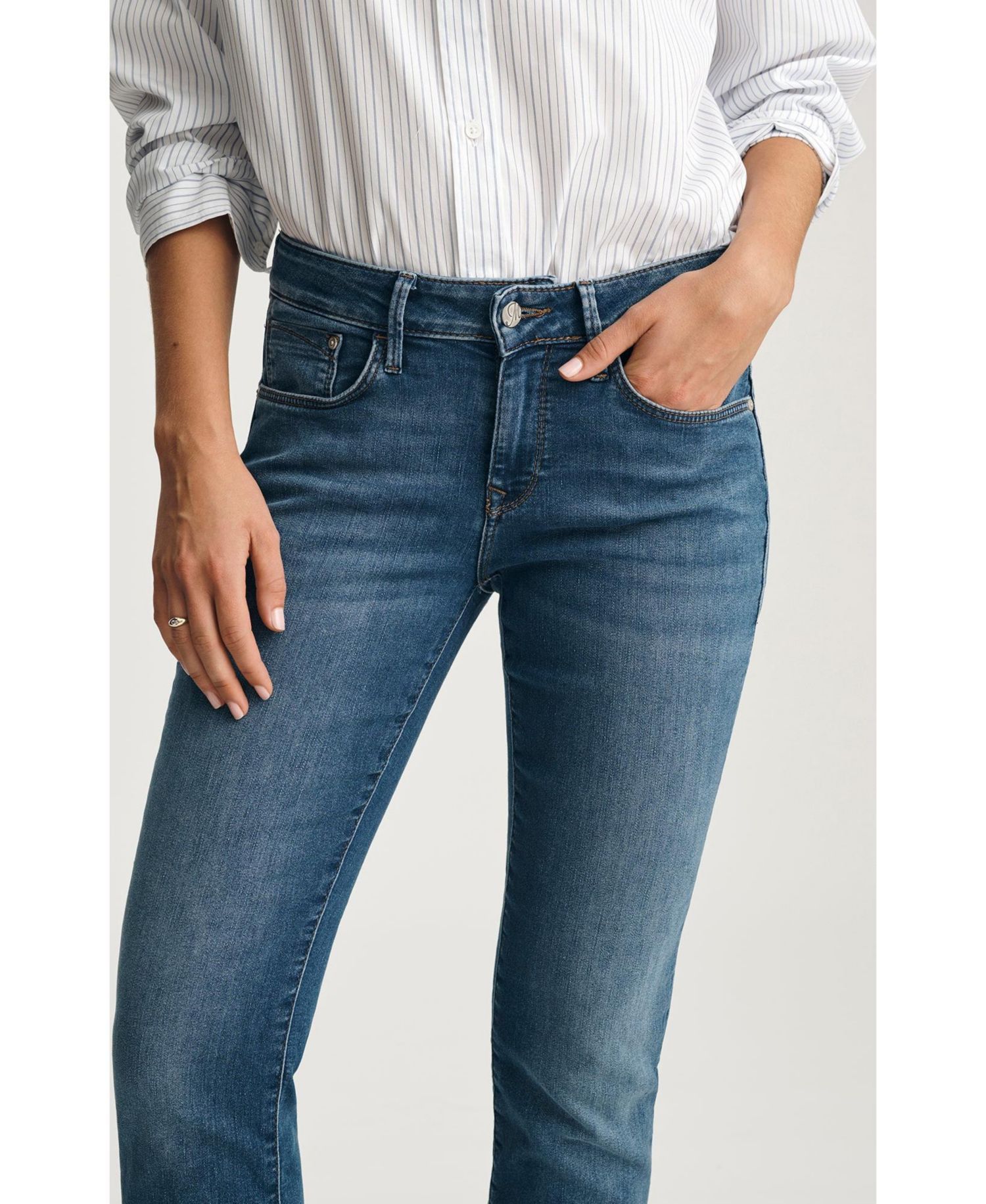 Women's Emma Mid Rise Slim Boyfriend Jeans