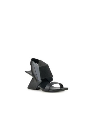 Women's Loop 3d Hi Pumps