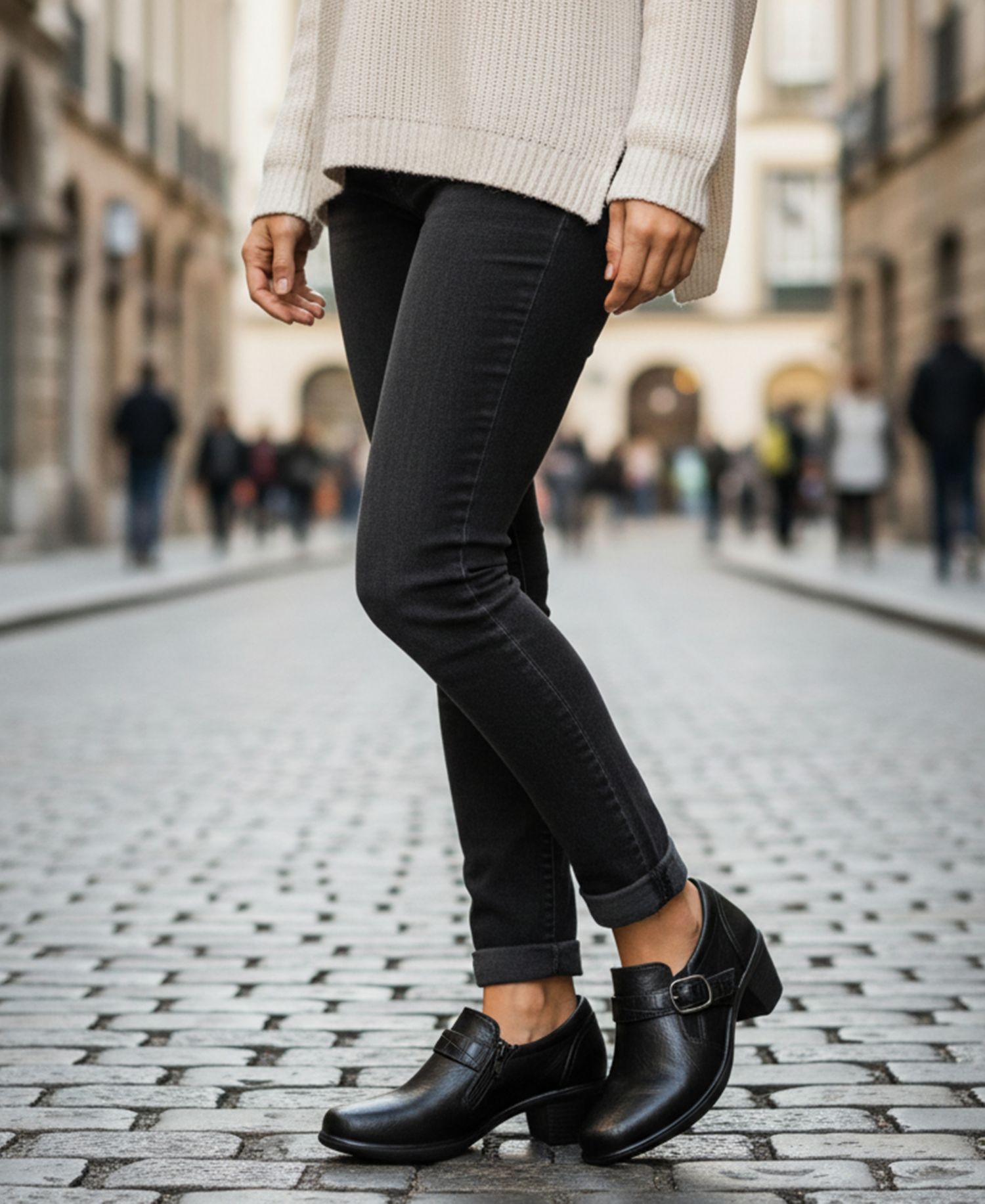 Women's Pixel Round Toe Booties