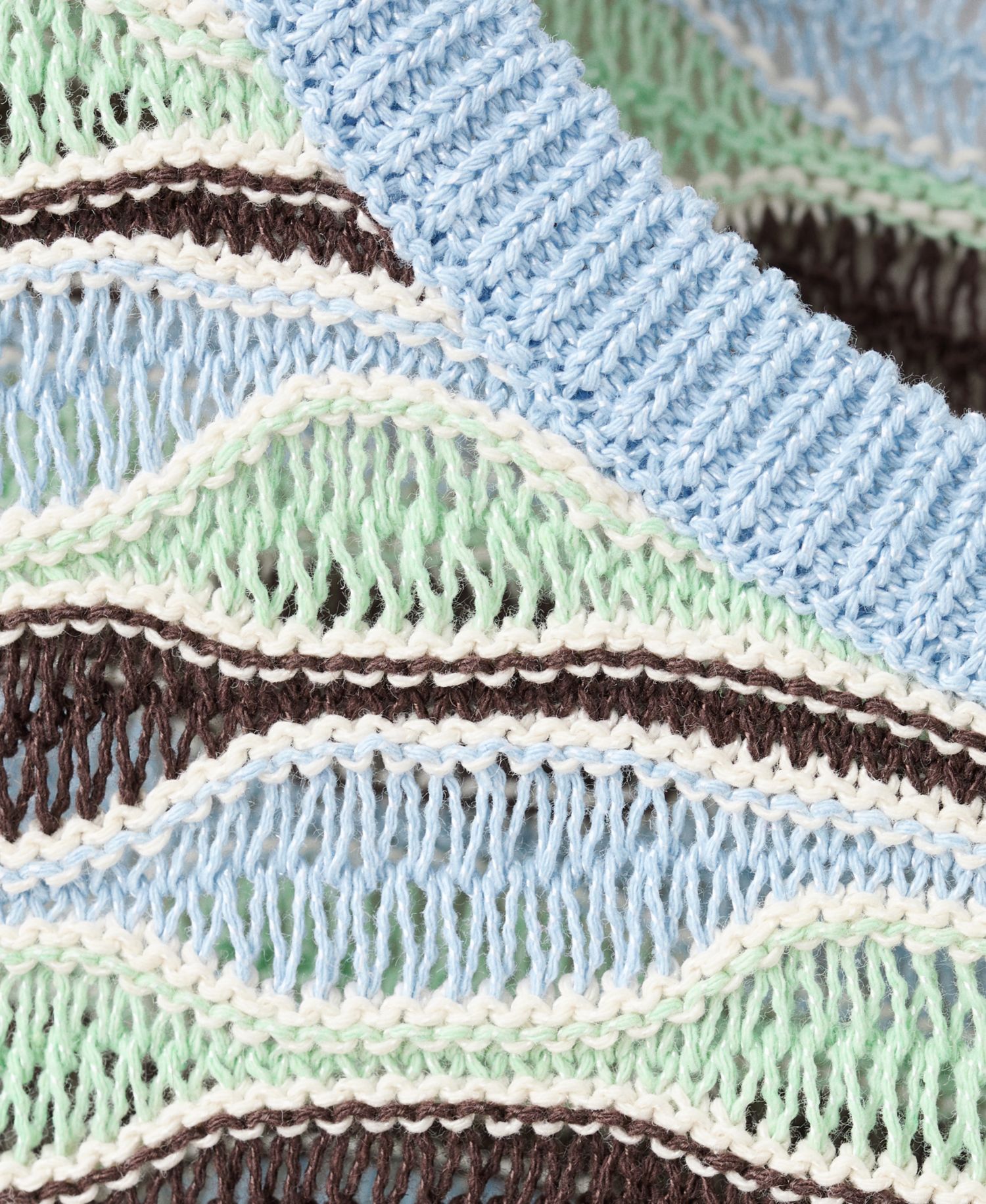 Women's Wavy Stripe Knit Top