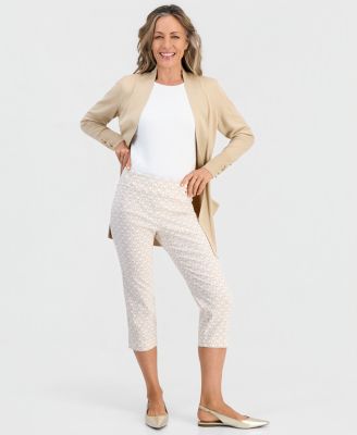 Petite Chain Rivet Capri Pull-On Mid-Rise Capris