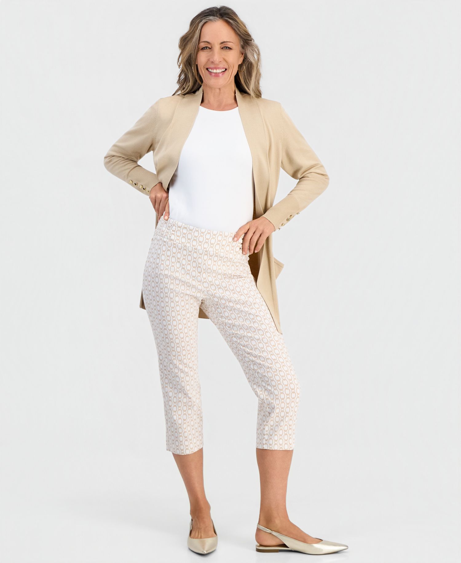 Petite Chain Rivet Capri Pull-On Mid-Rise Geometric Pants