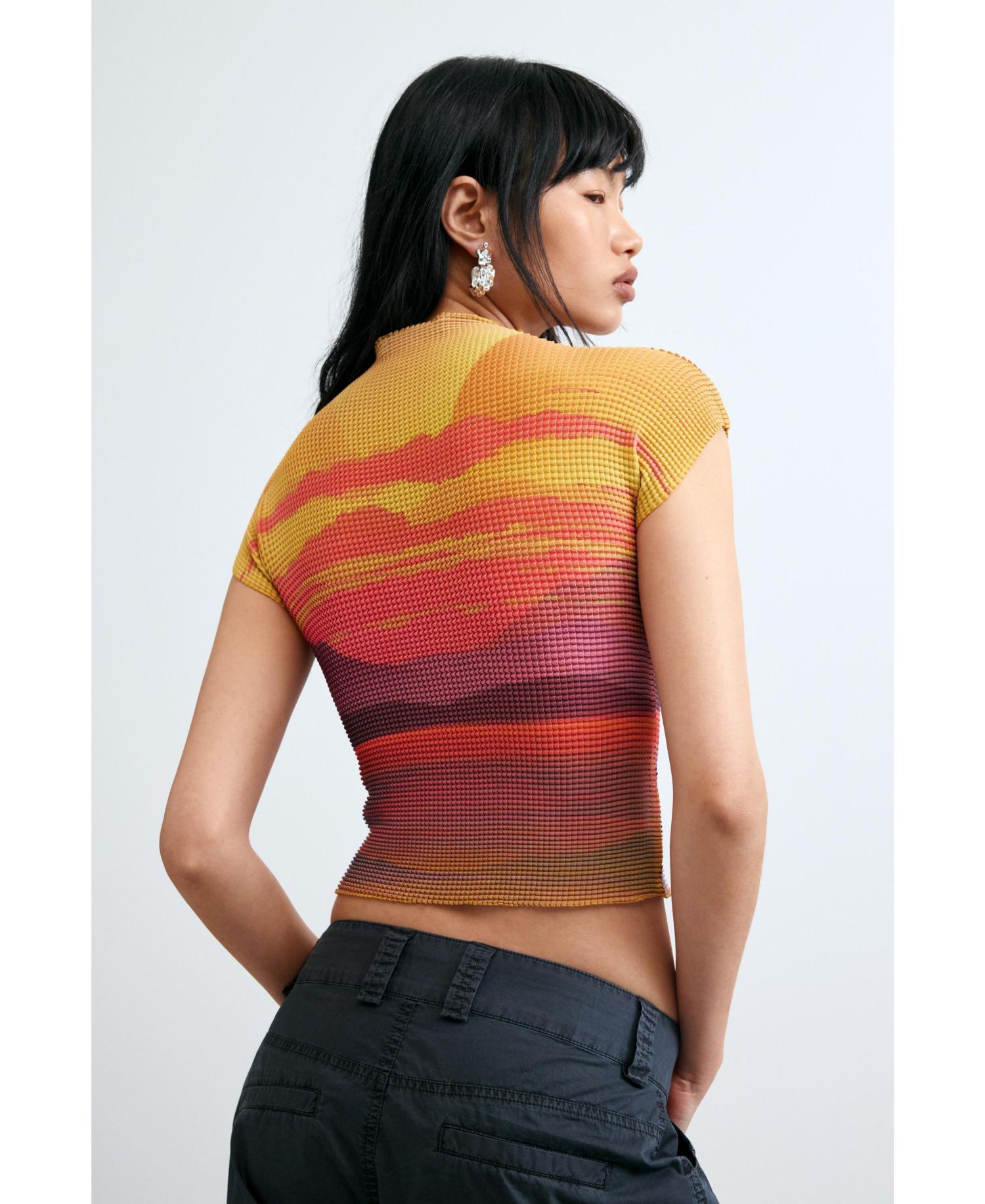 Women's Short-Sleeved High Neck Blouse