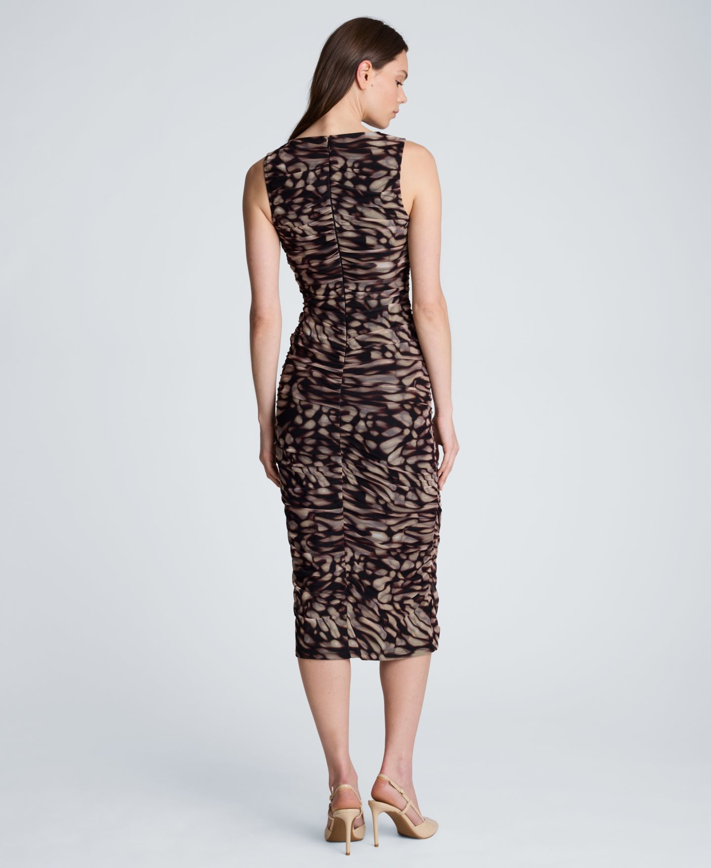 Женское платье Kenneth Cole Fully Ruched Printed Mesh Midi, цвет: Чёрный разноцветный — фото 5